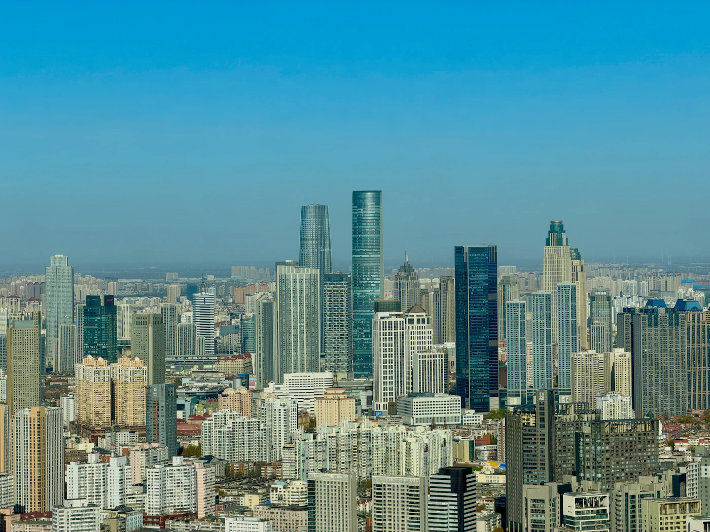 Tianjin Skyline bei klarem Himmel