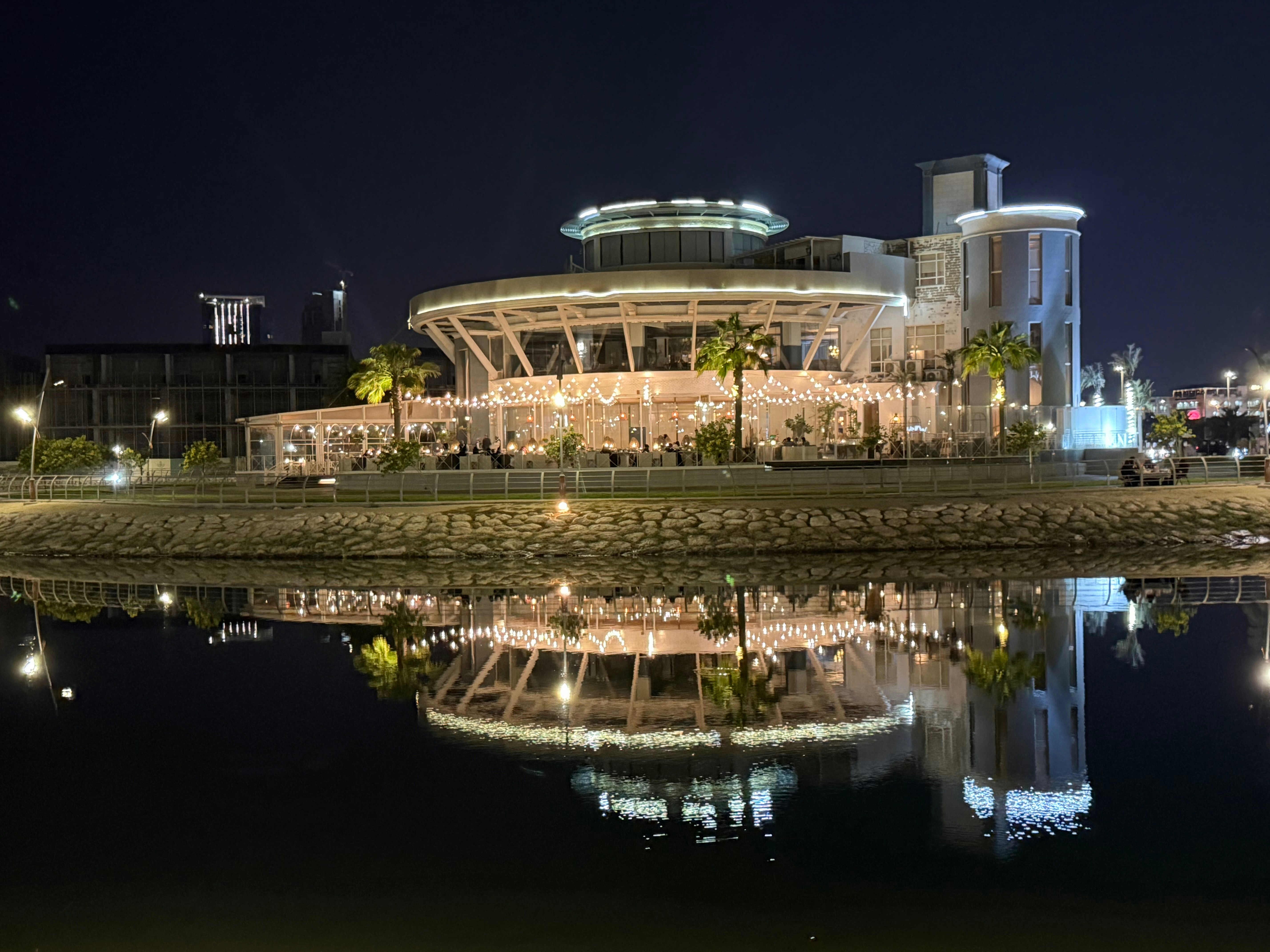 Photo by jayopeniano