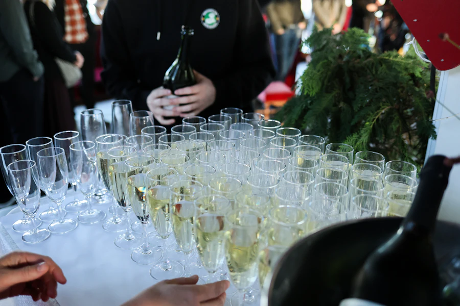 Coupes de champagne sur glace