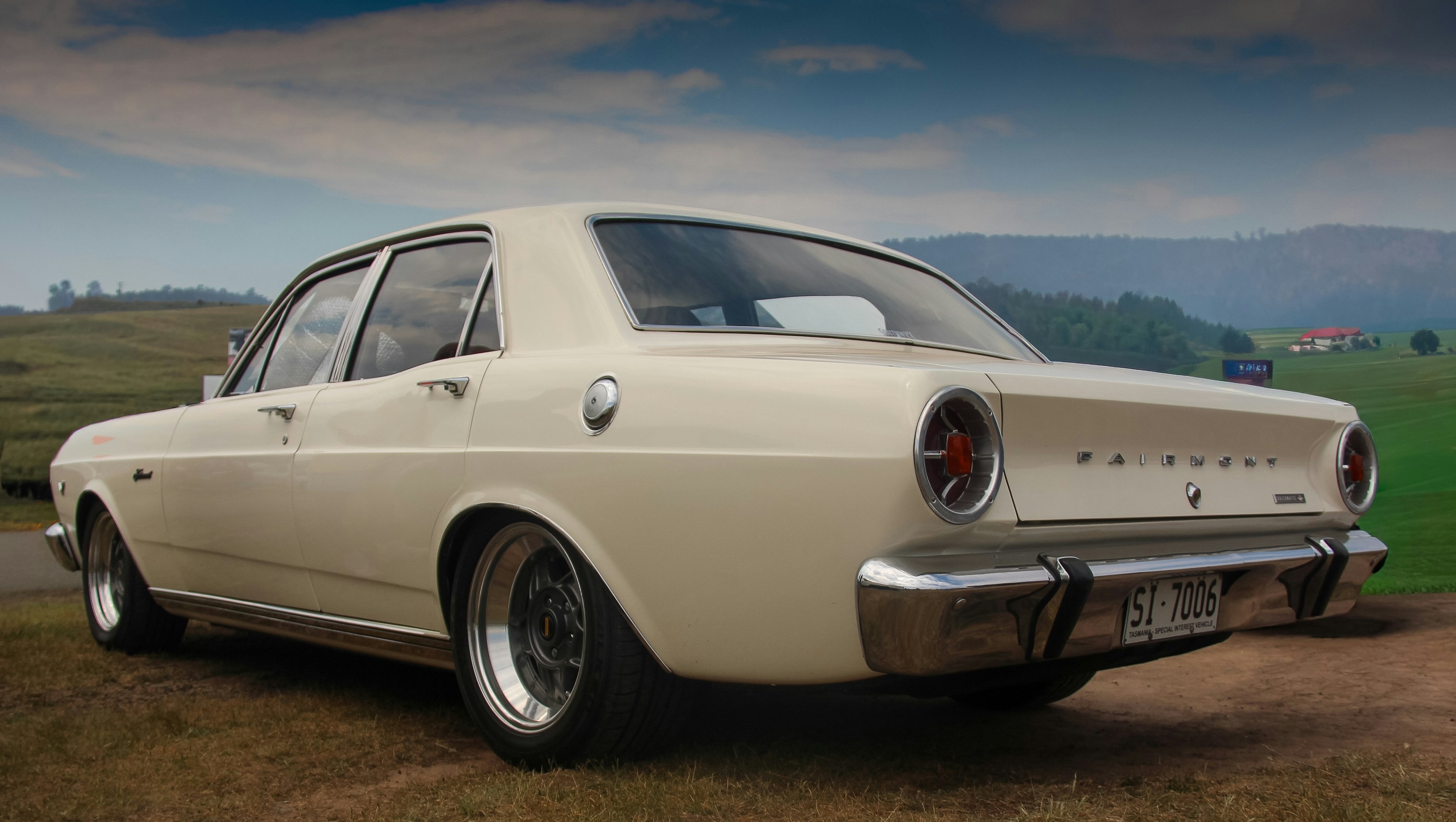 Photo by angustwining