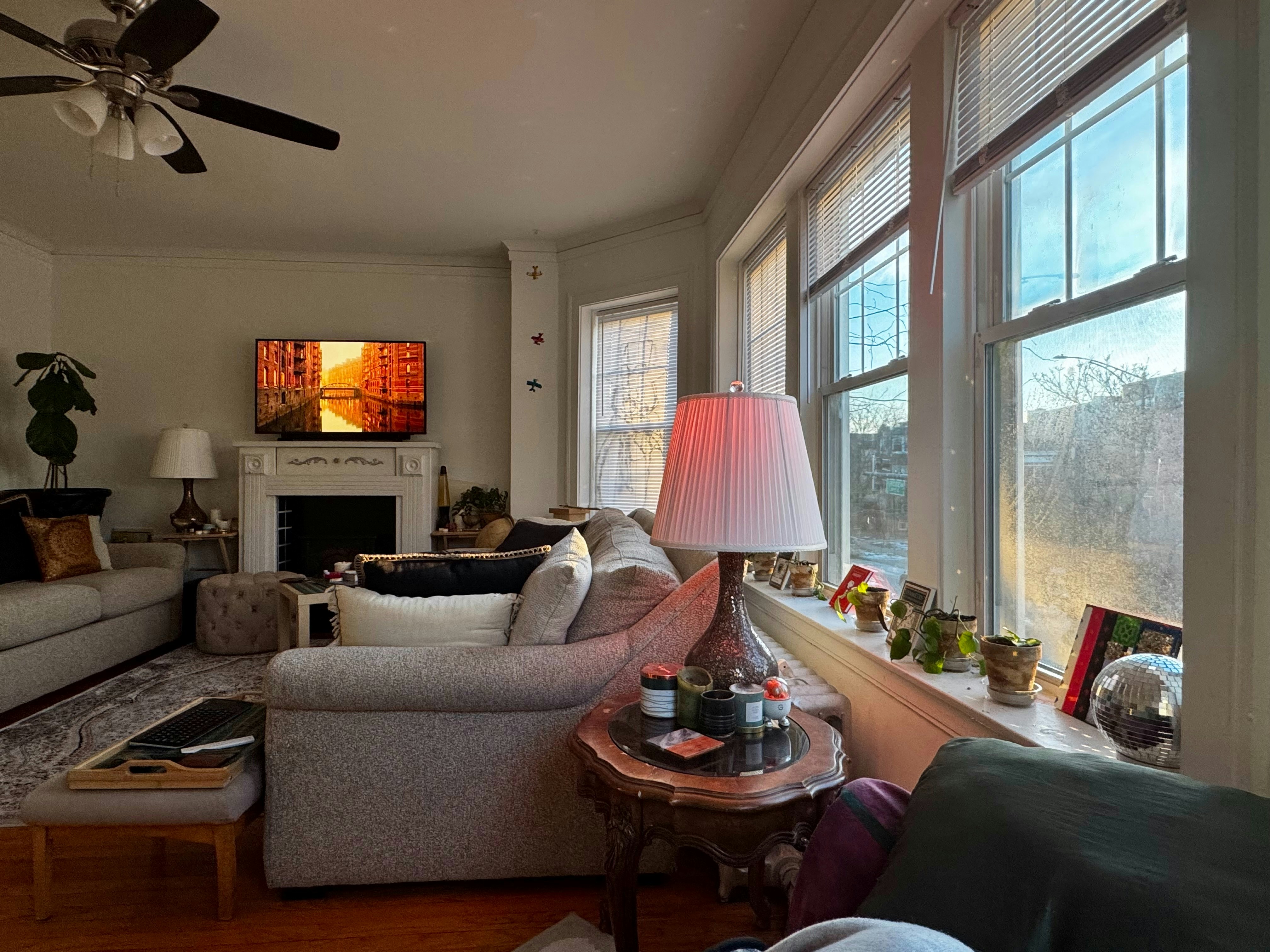 Best Hot‑Water Bottles and Cosy Throws to Transform Your Living Room This Winter