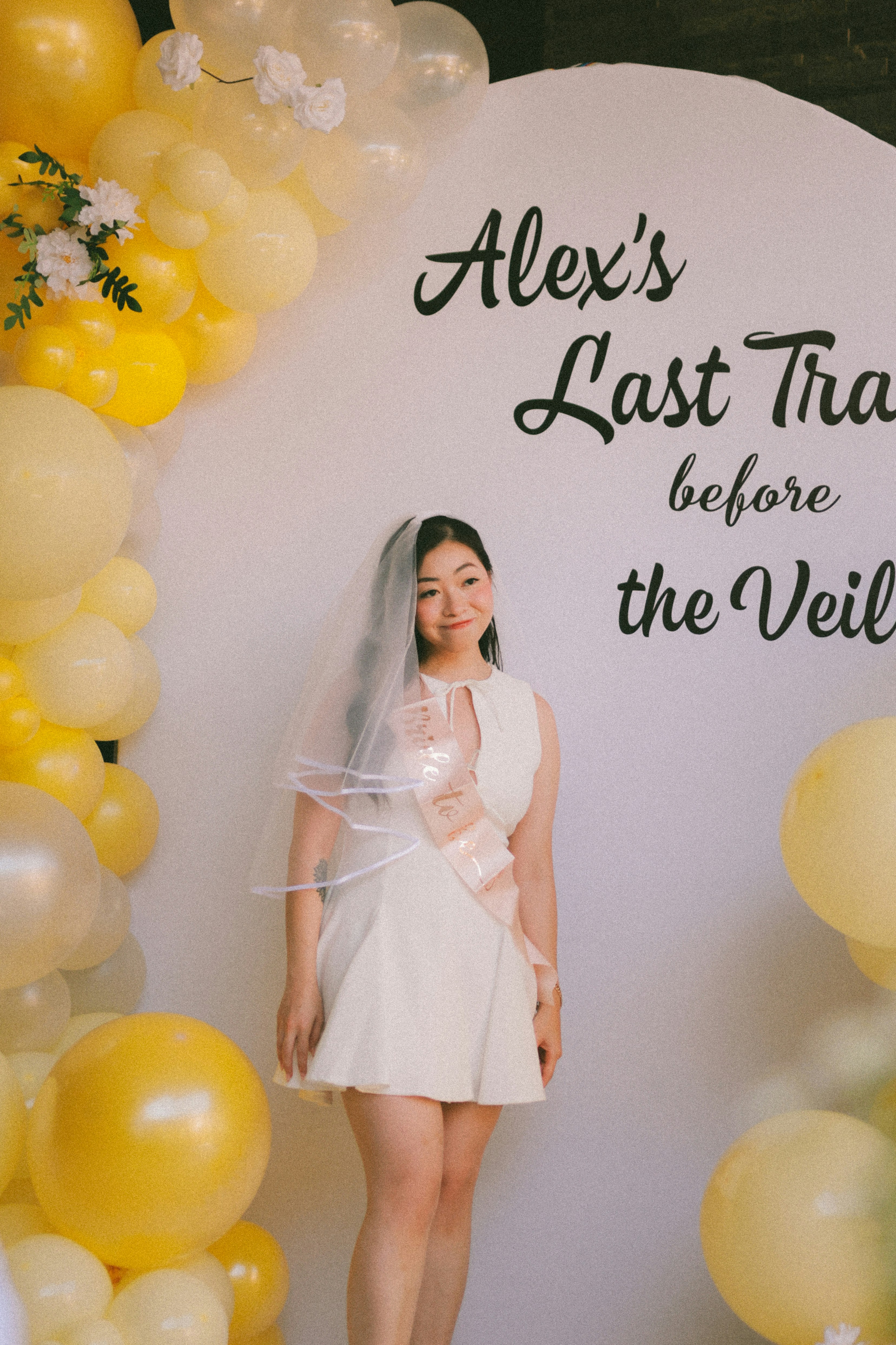 La mariée fêtant son dernier voyage avant le voile