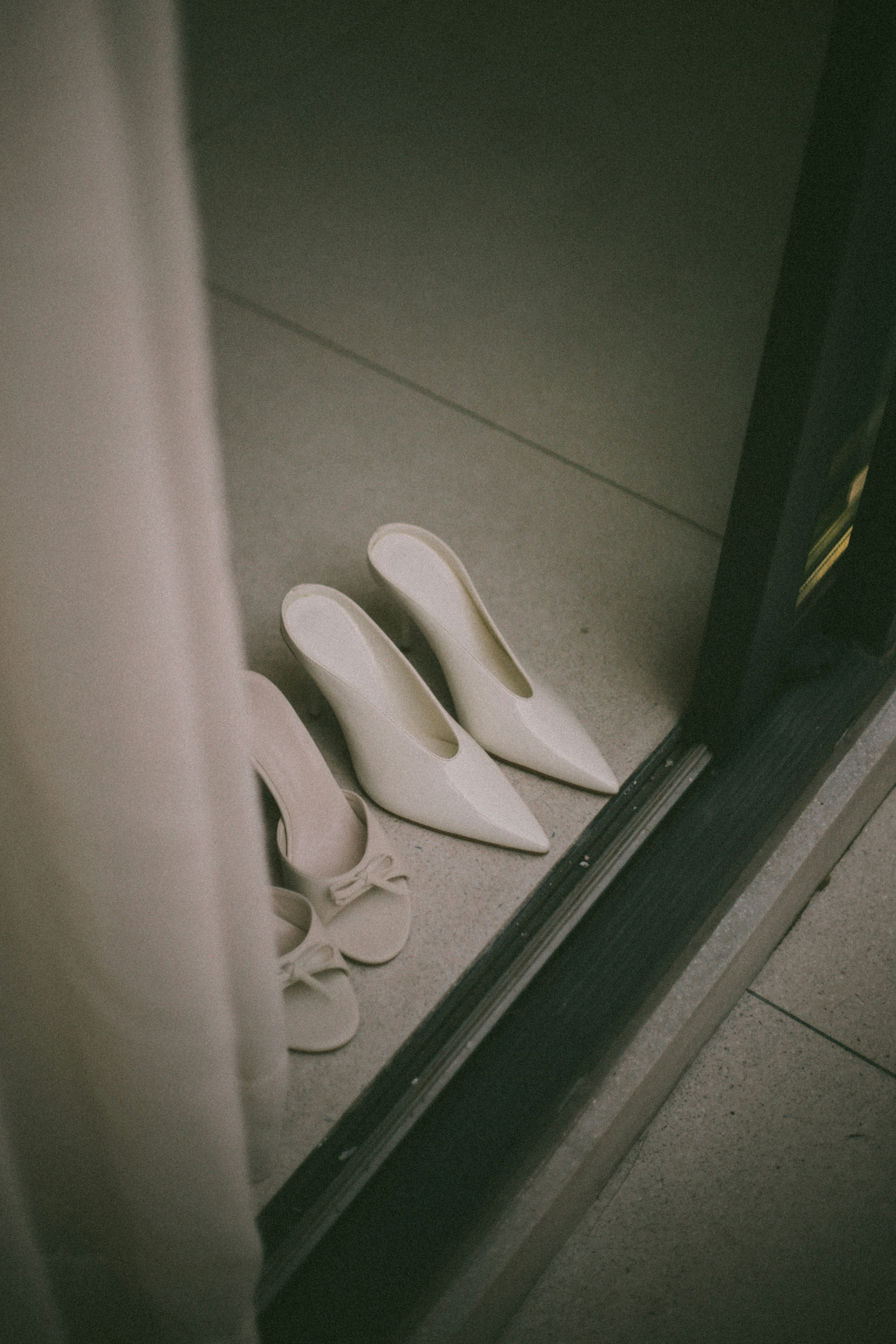 elegant wedding shoes, wallpaper, Wedding Shoes: Comfort & Style Guide 5