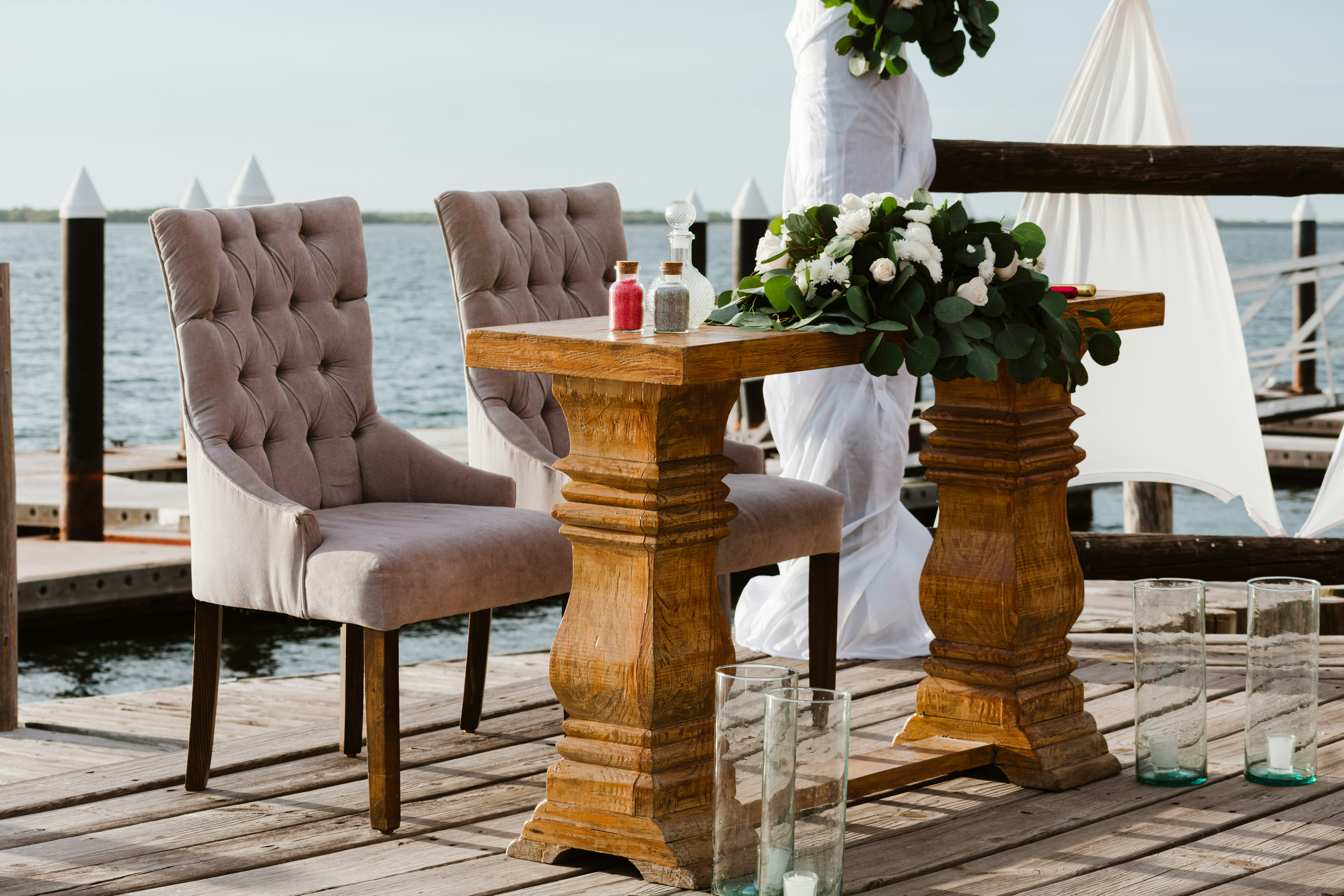 outdoor wedding ceremony altar, wallpaper, Classic Wedding Vows Outdoor: Timeless Examples and Tips 3