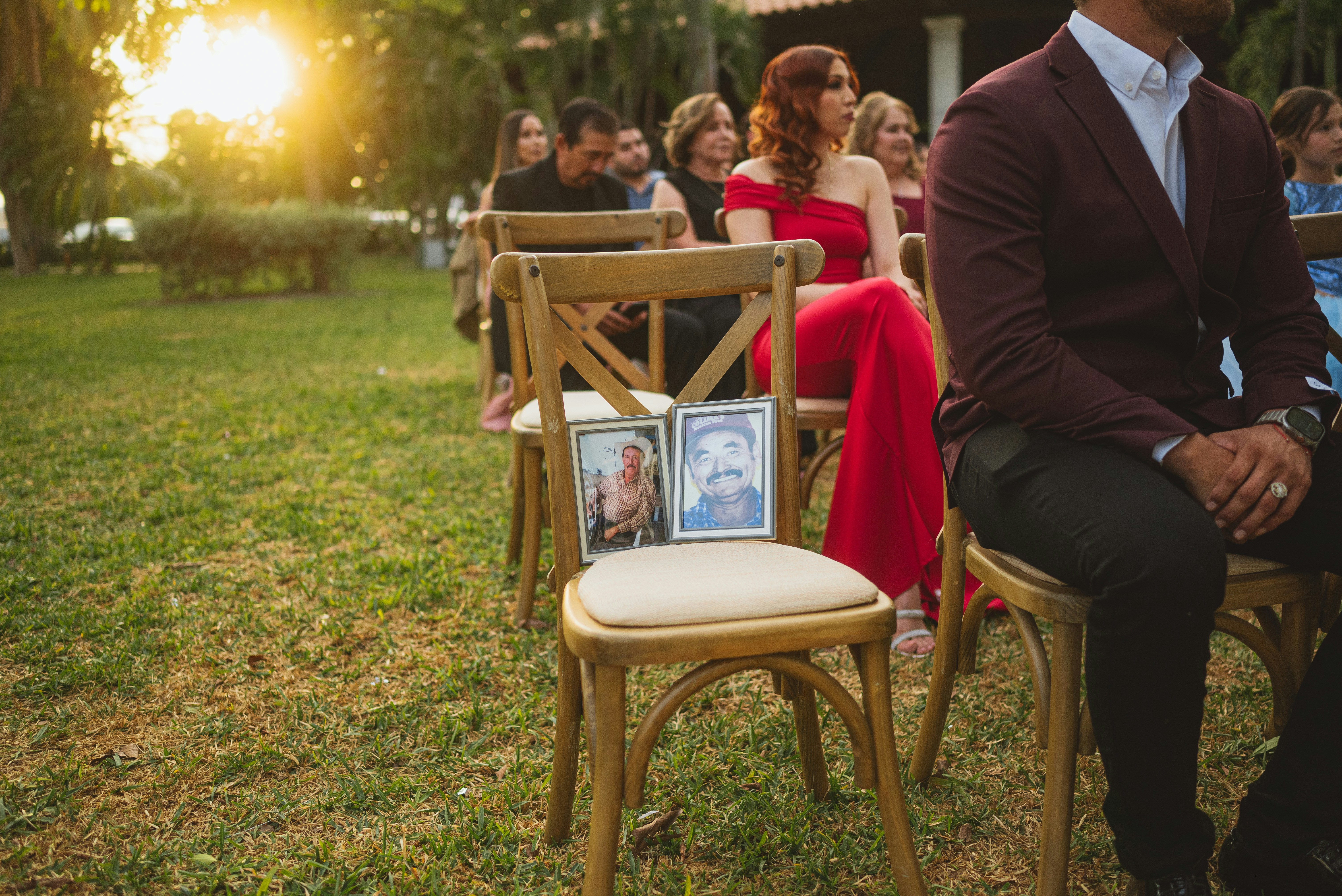 How to Make a Wedding Seating Chart: Complete Guide | SeatYourself