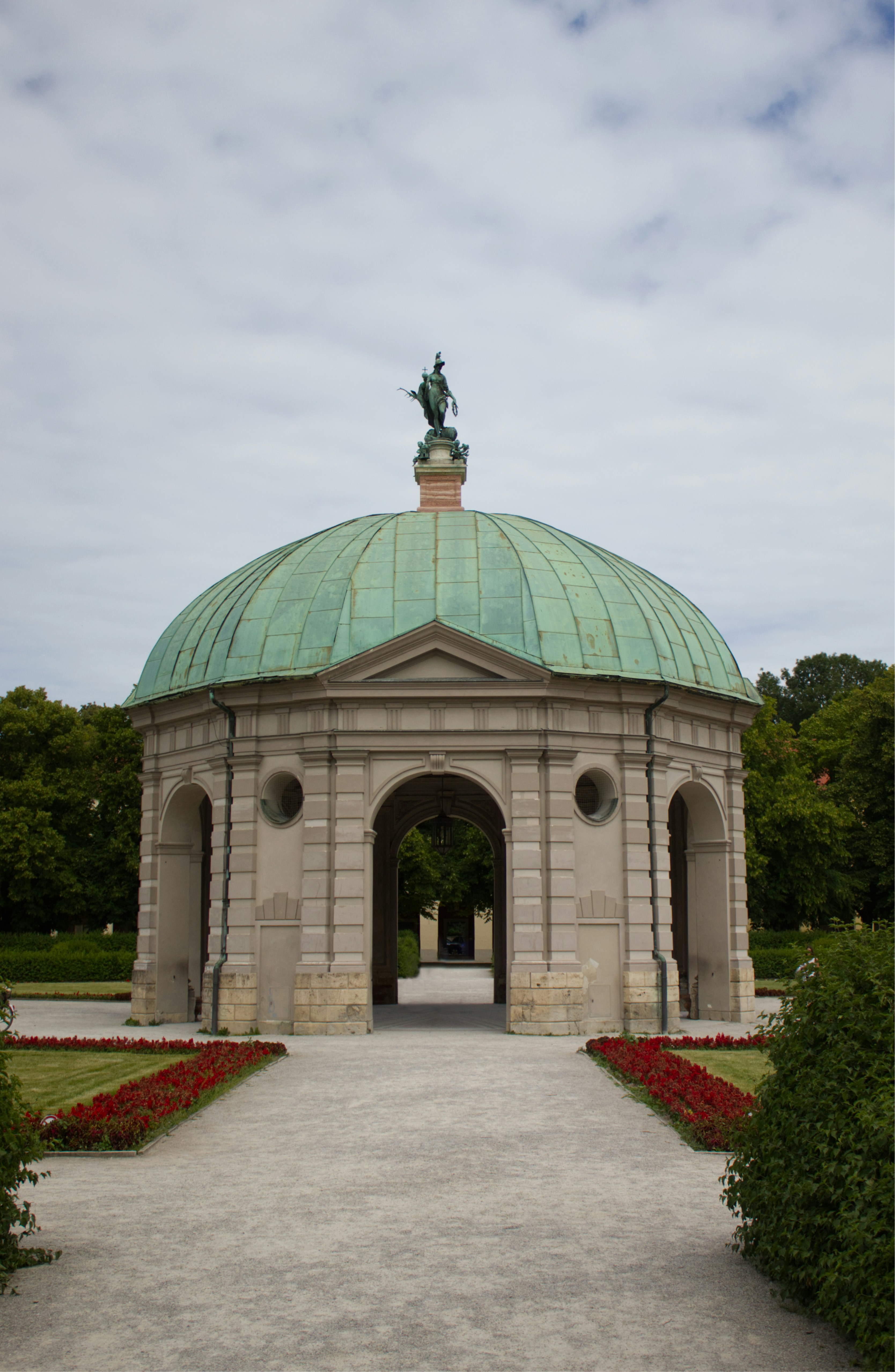 Photo by spaceboundstudio