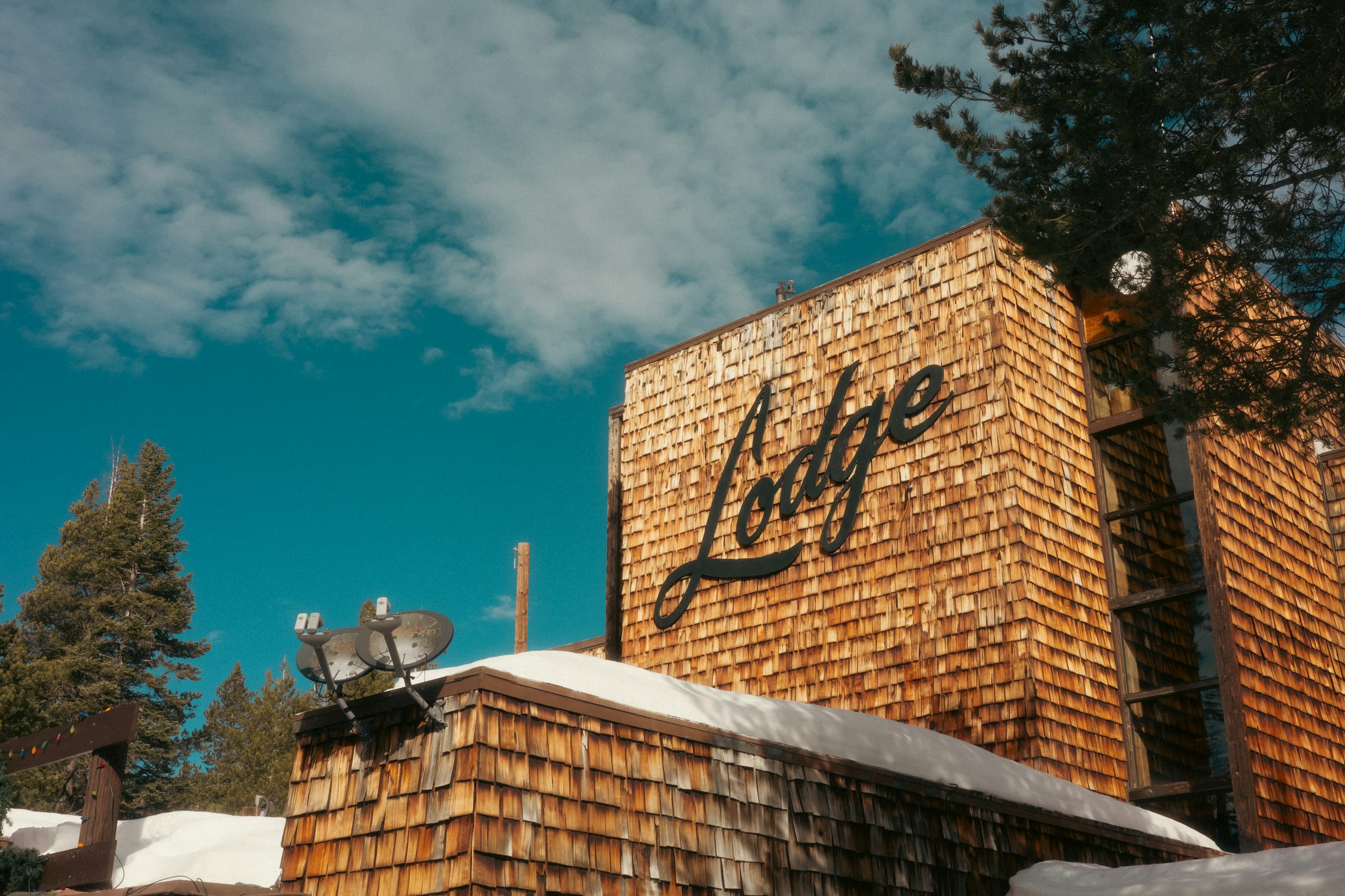 Images from the The Slow Lane article on Abduzeedo