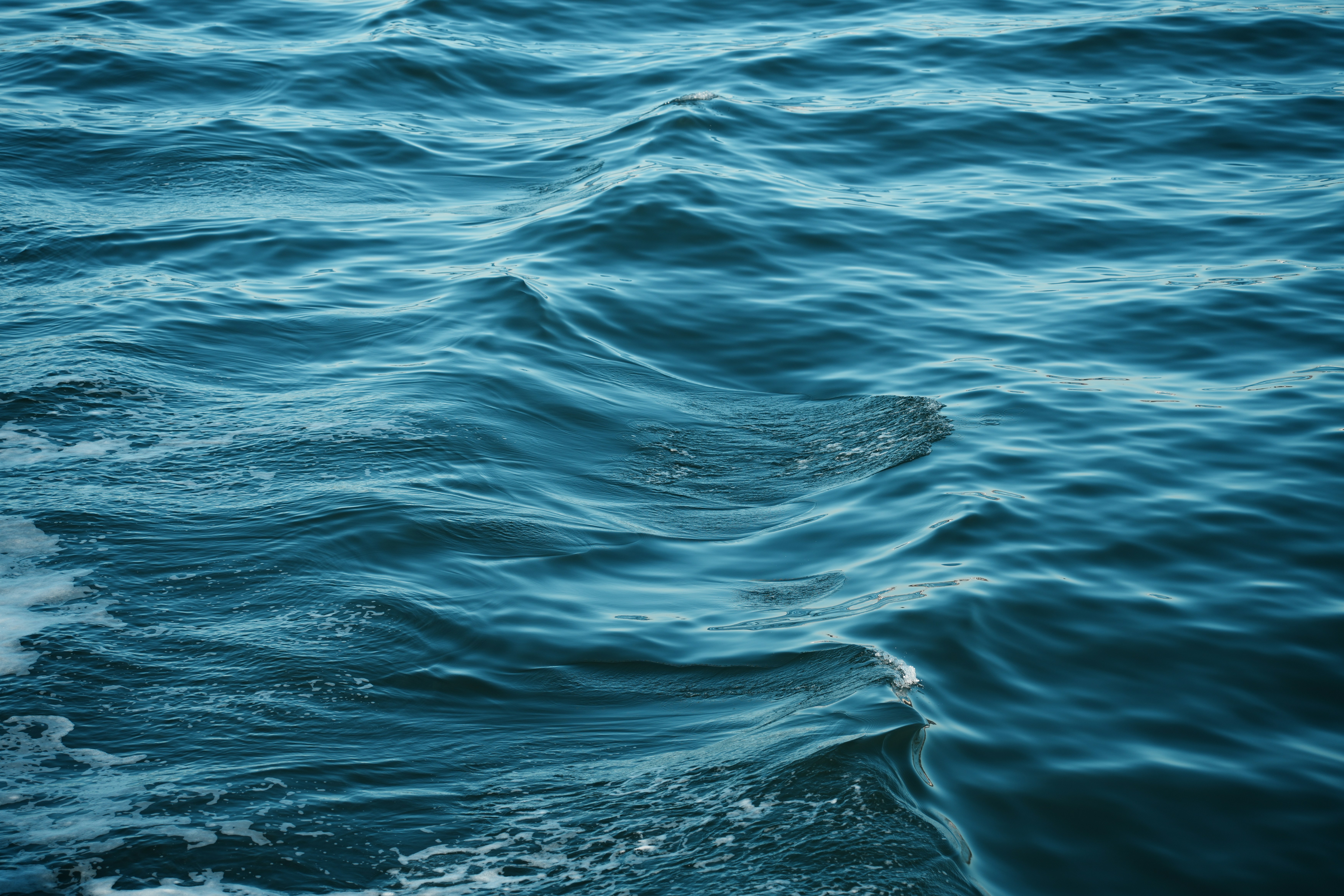 calm blue wallpaper, wallpaper, 6 Cara Mengatasi Sakit Dada Saat Tarik Nafas 3