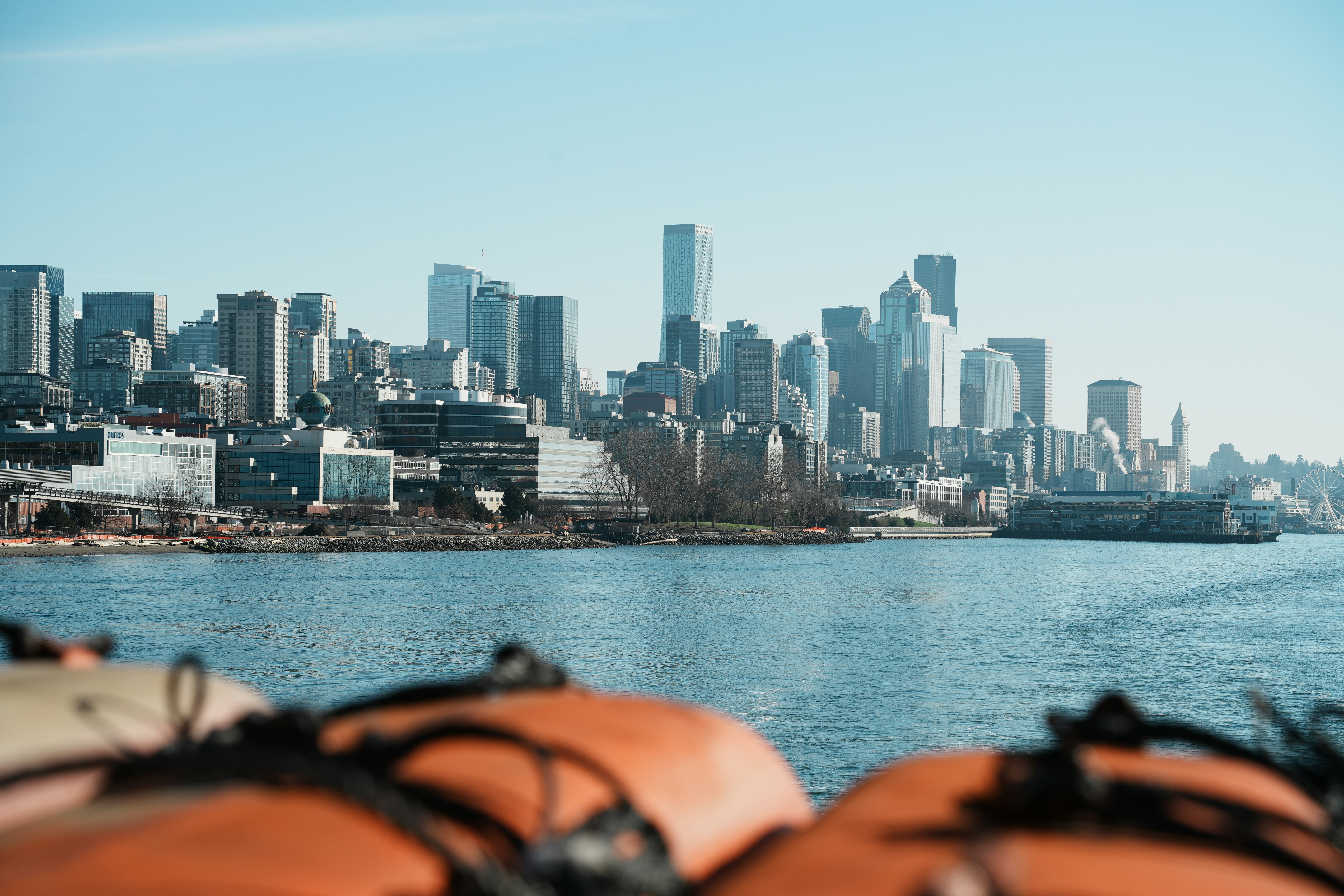 Rupee Bet: Banks Clash Over $30 Billion Unwinding Pressure