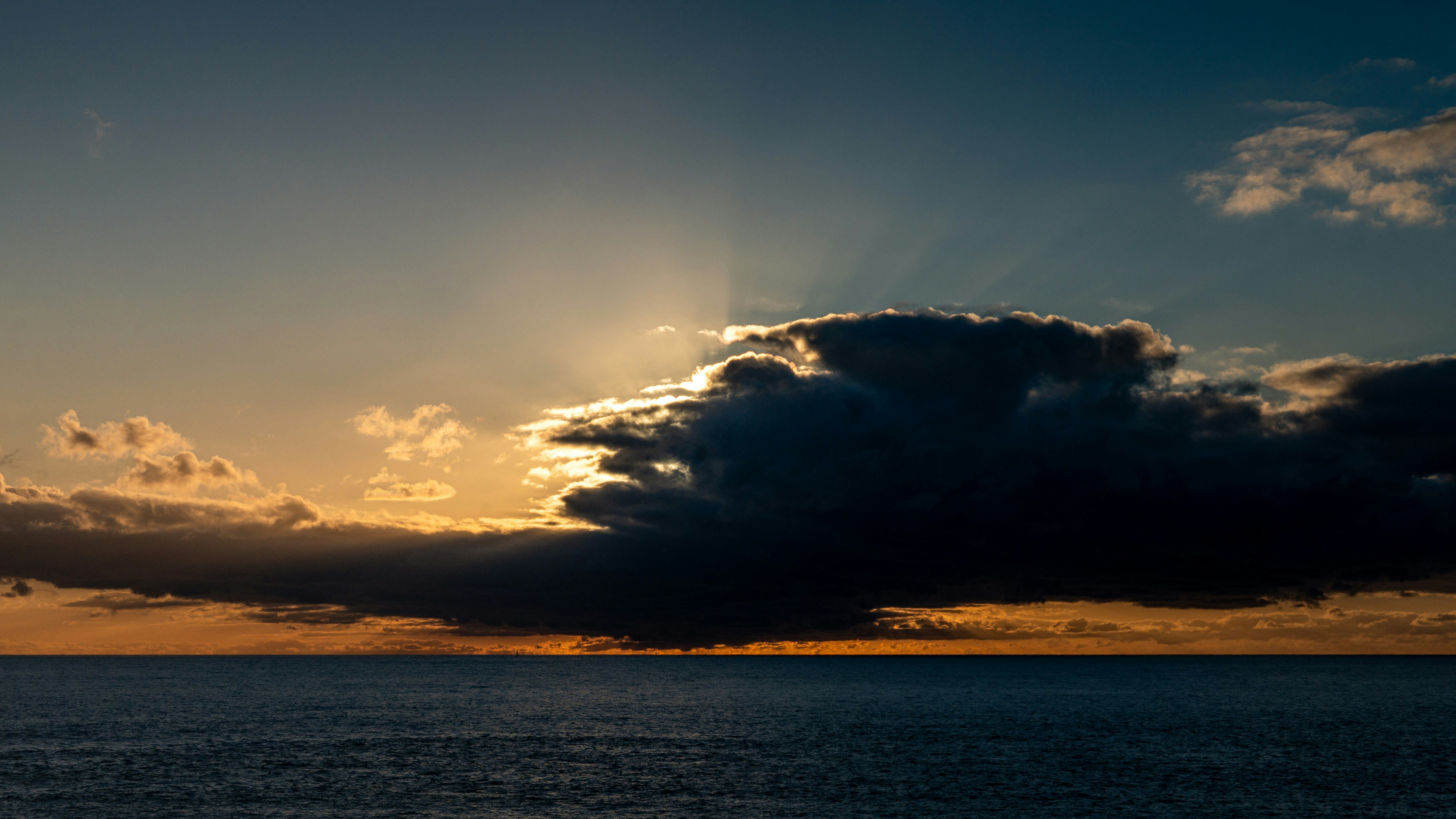 Photo by theemanofoth