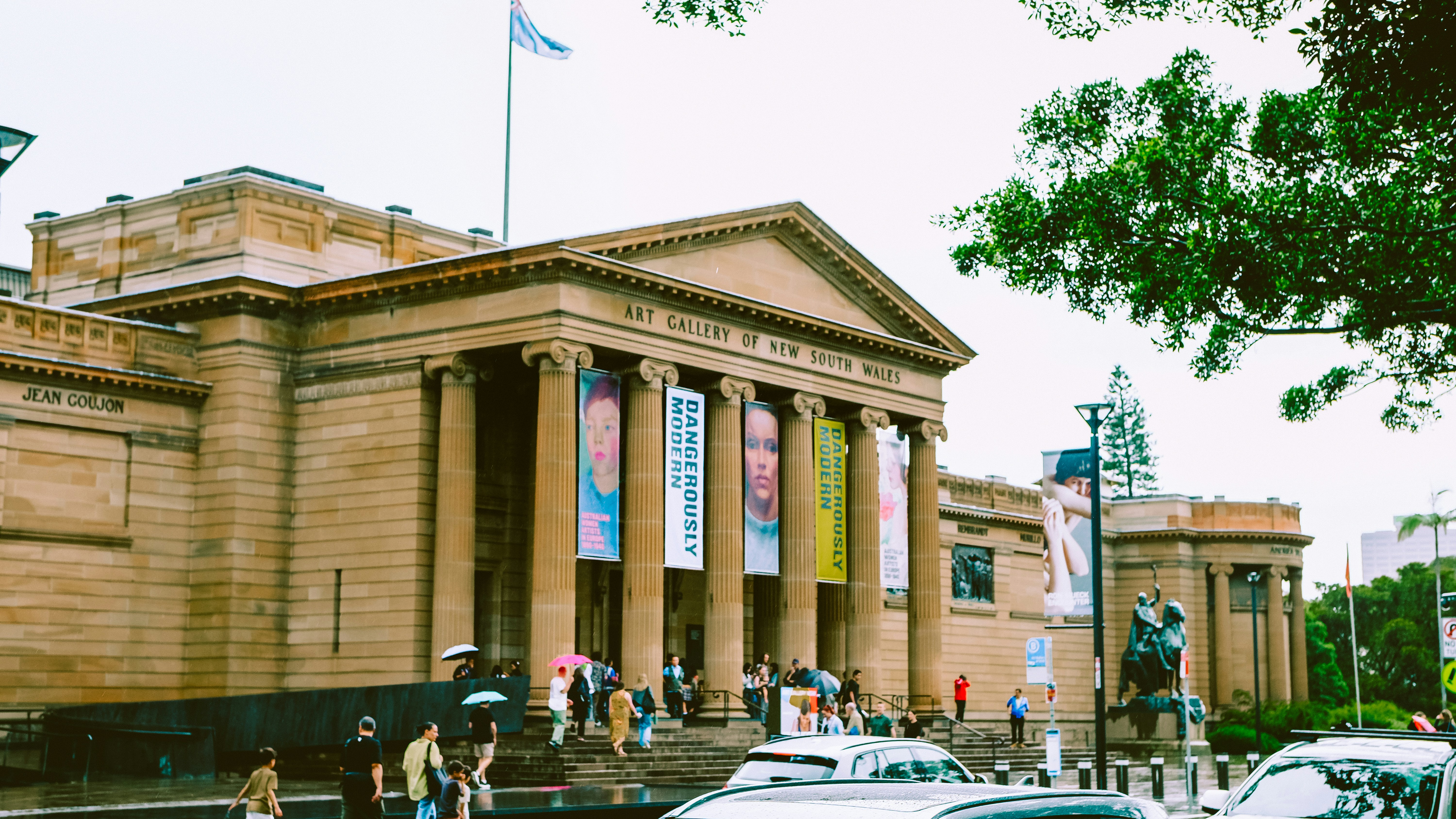 Interactive Museums and Zoos