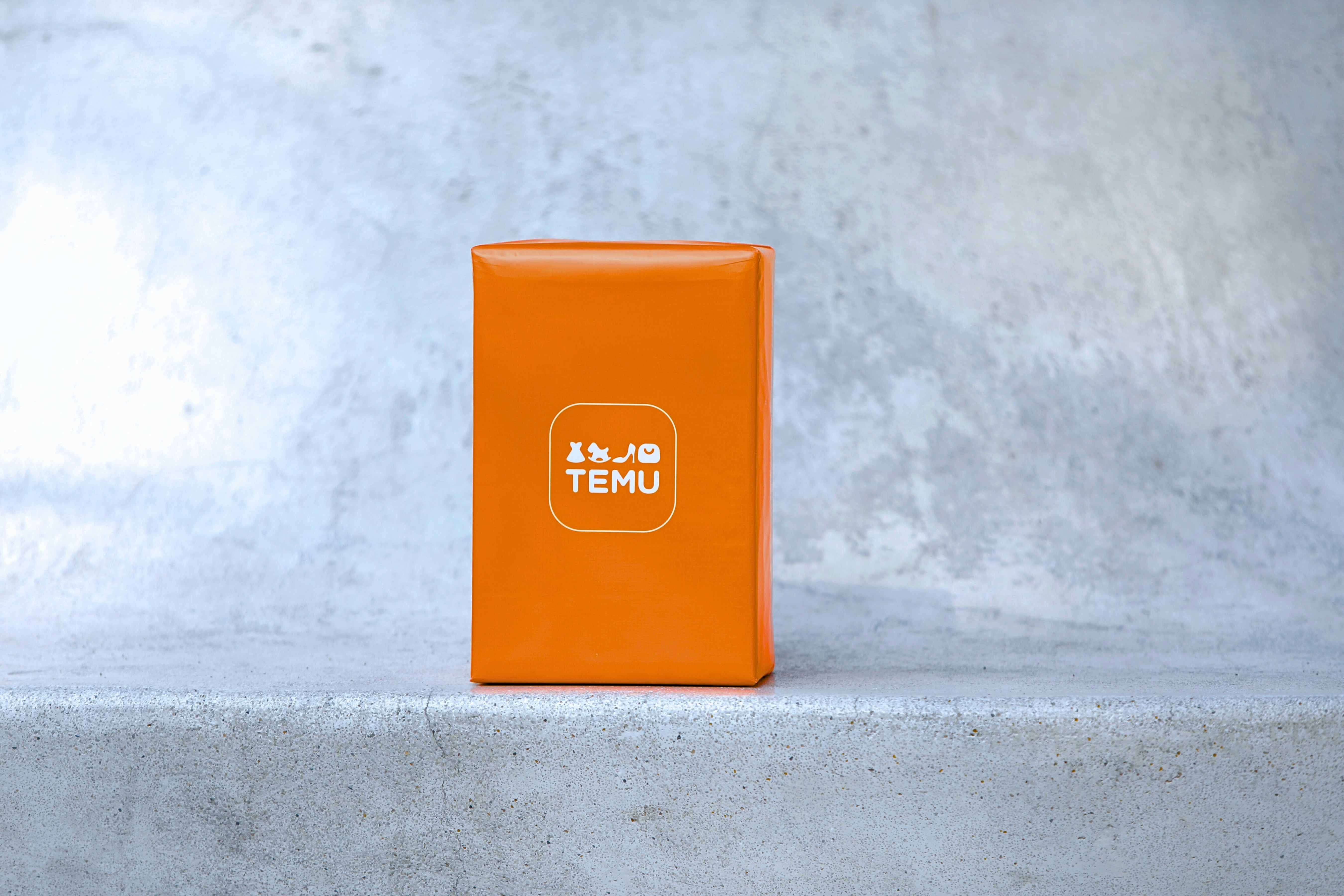 Online shopping delivery