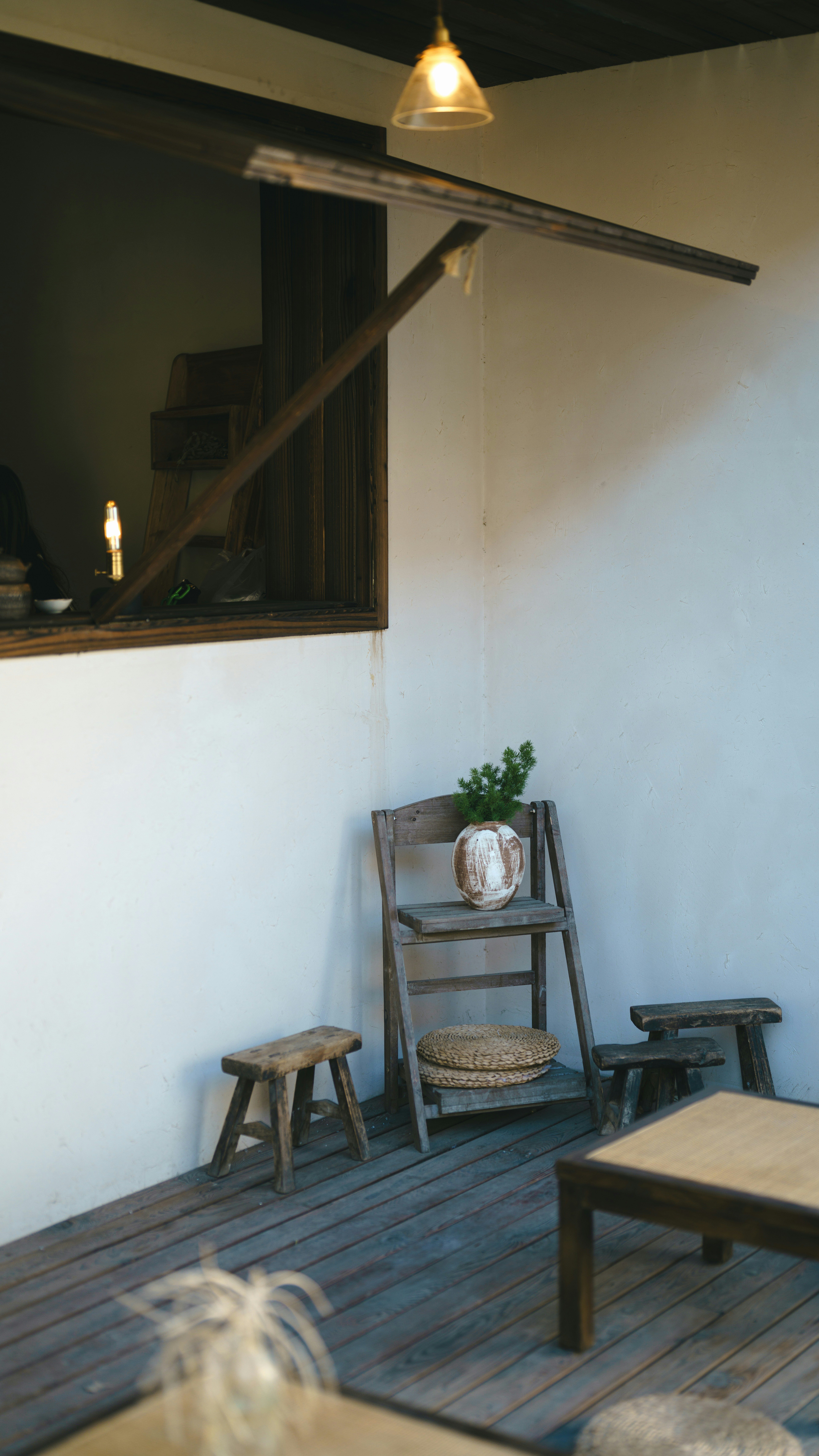 minimalist outdoor patio, wallpaper, Contemporary Patio Design: Ideas & Inspiration 5