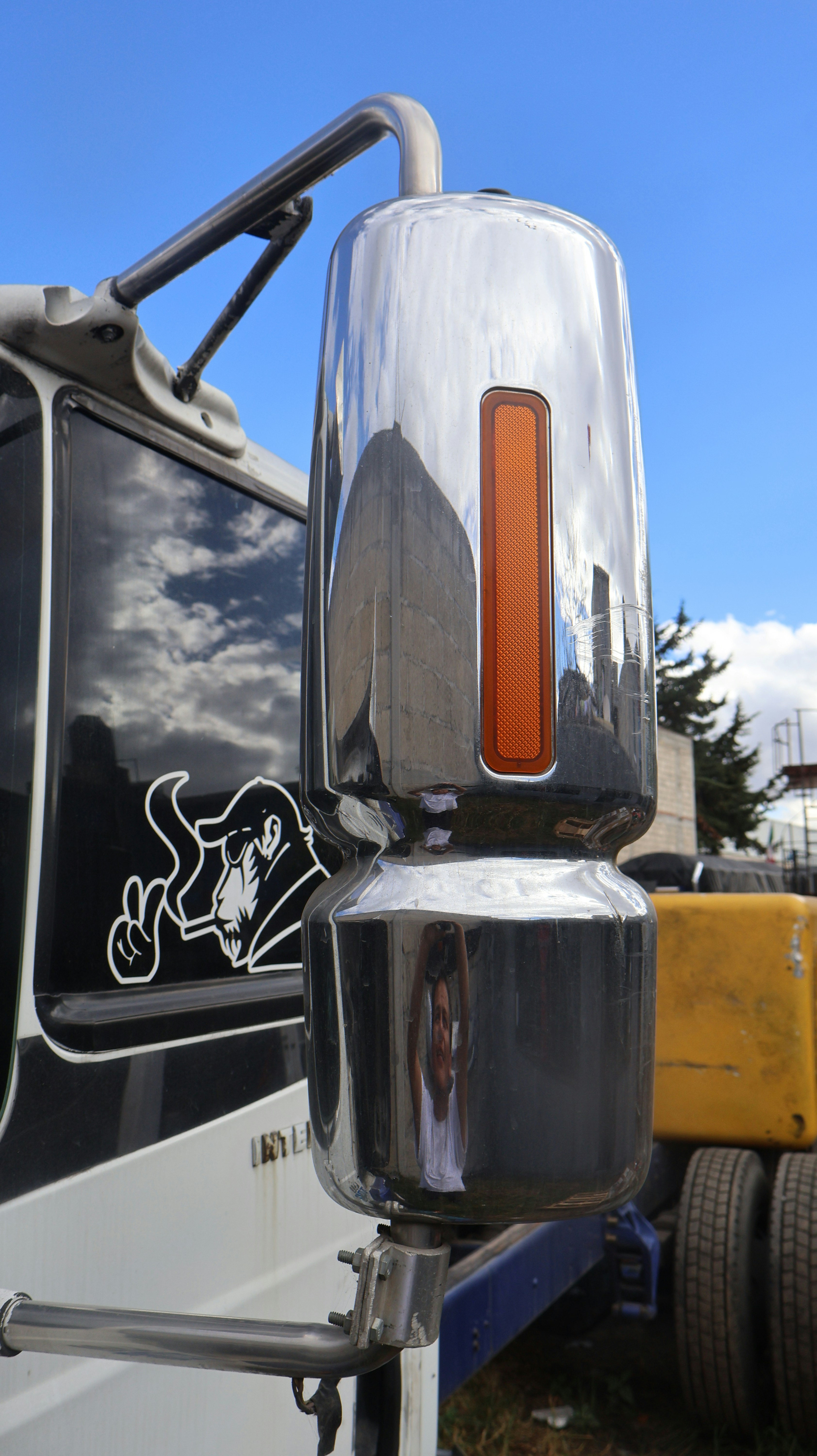 Chrome truck mirror with orange turn signal