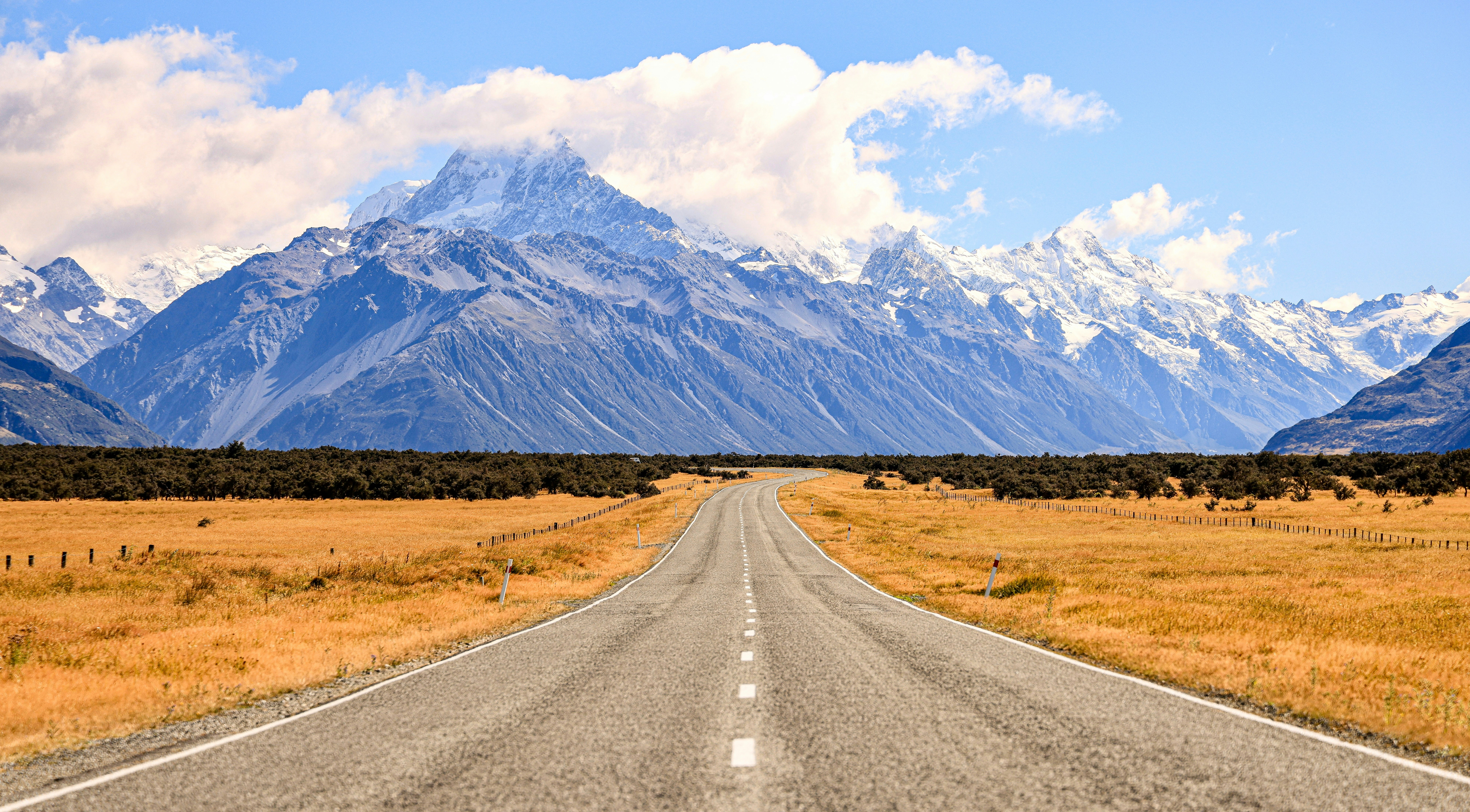 Photo by maximilian_brand