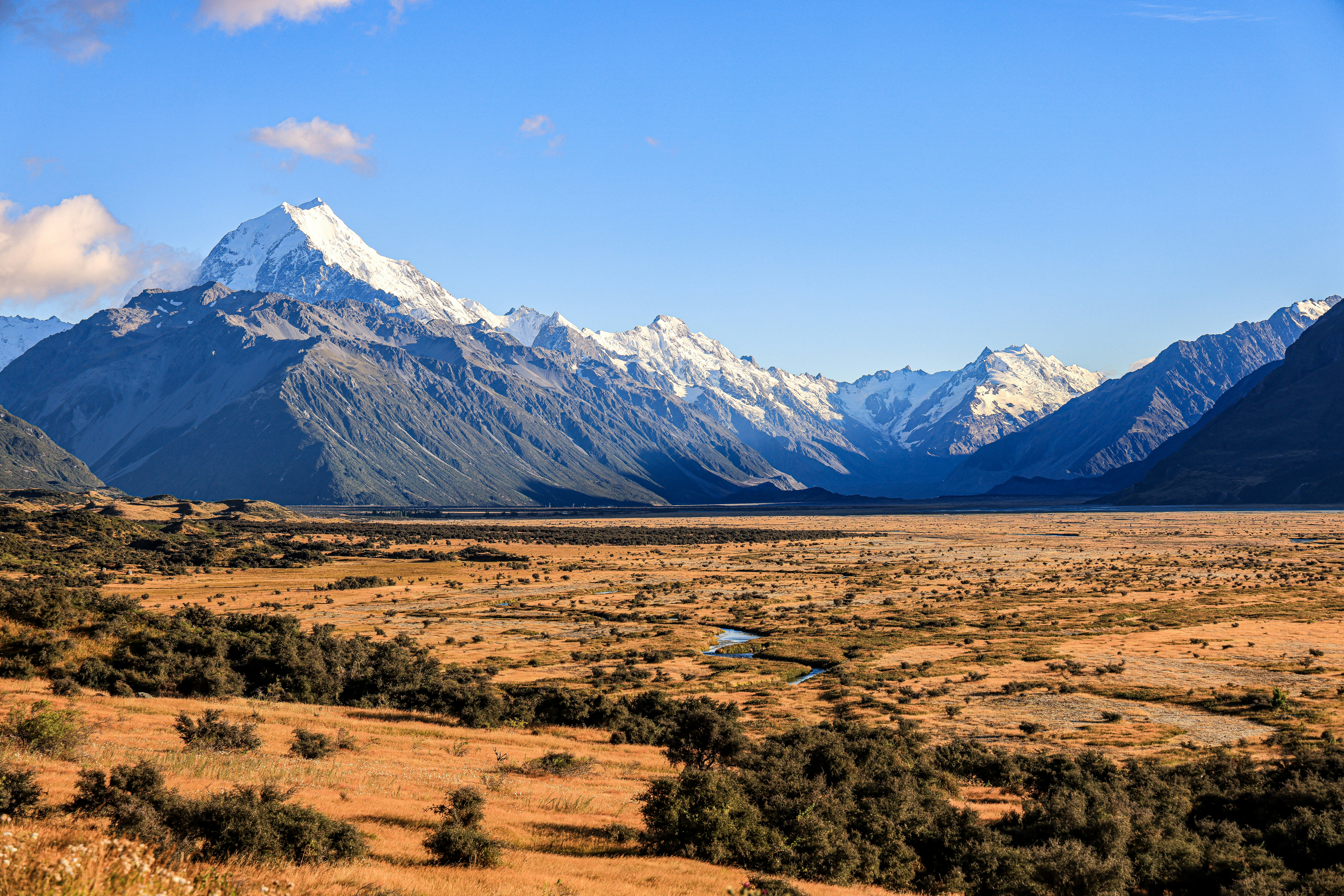 Photo by maximilian_brand