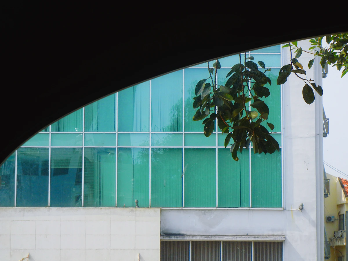 Streamline Post-Job Surveys: 4-Step Roofing Workflow 2026