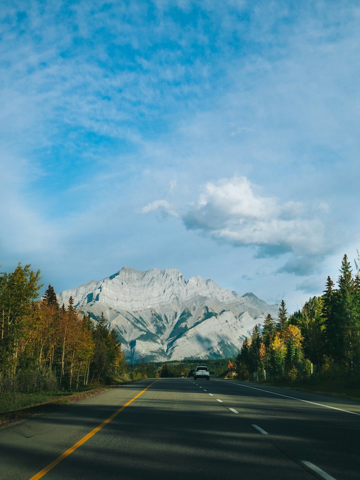 Scenic Highways leading to Canadian mountains