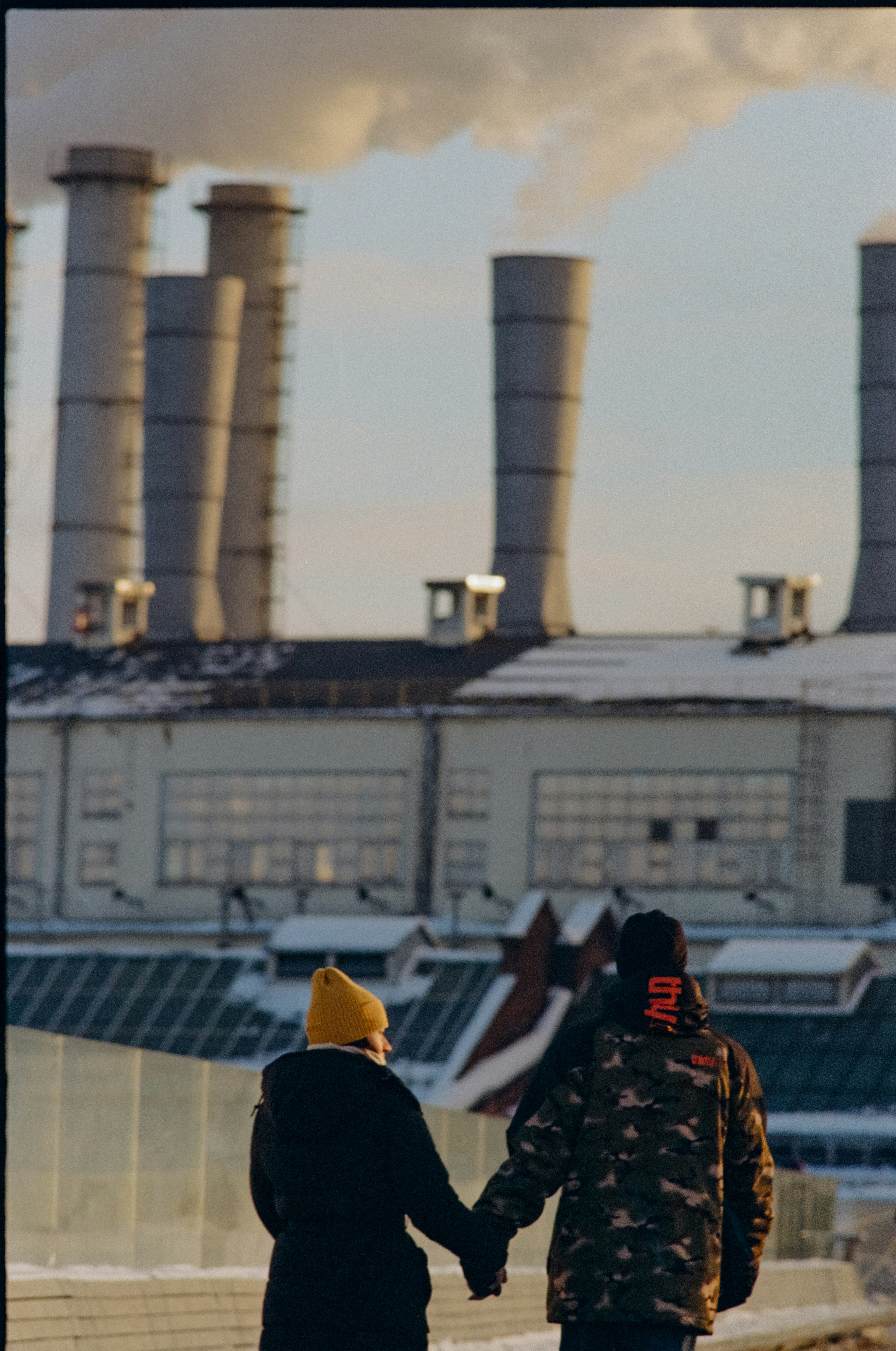 urban pollution wallpaper, wallpaper, Manage Acne in Polluted Cities: A Complete Guide 3