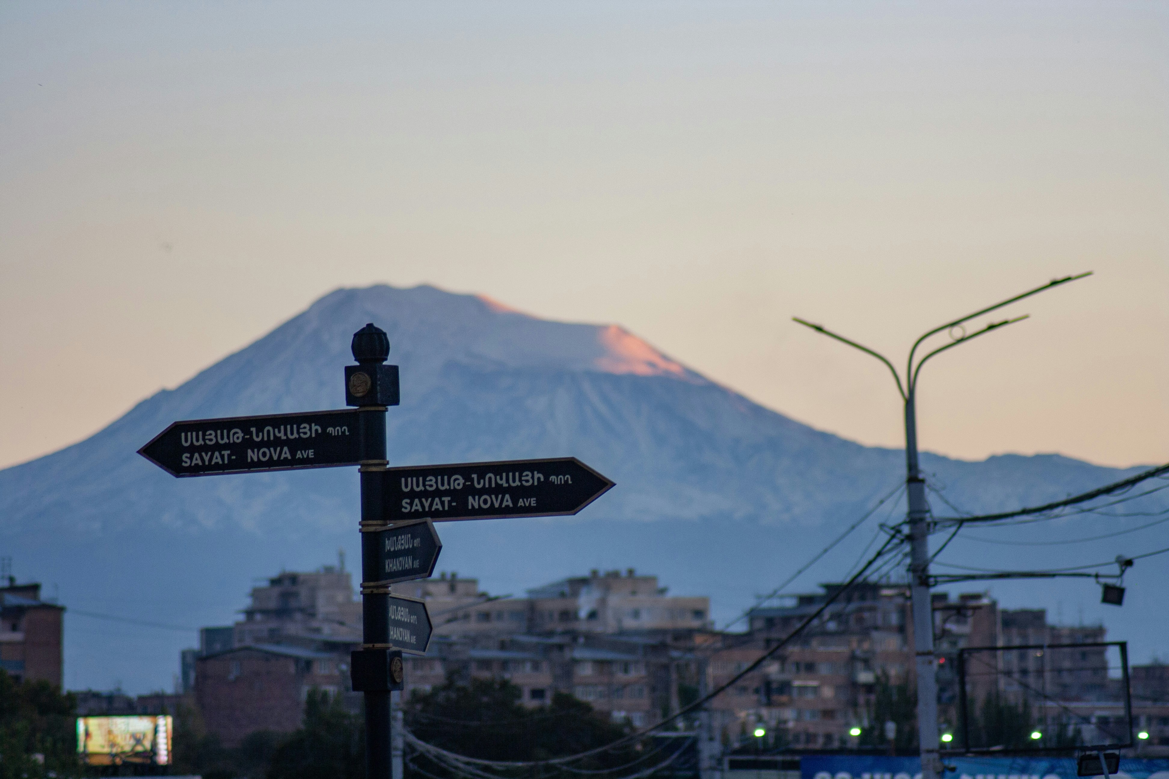 Flocurve vs Outreach.io: Sales Engagement Platform Comparison