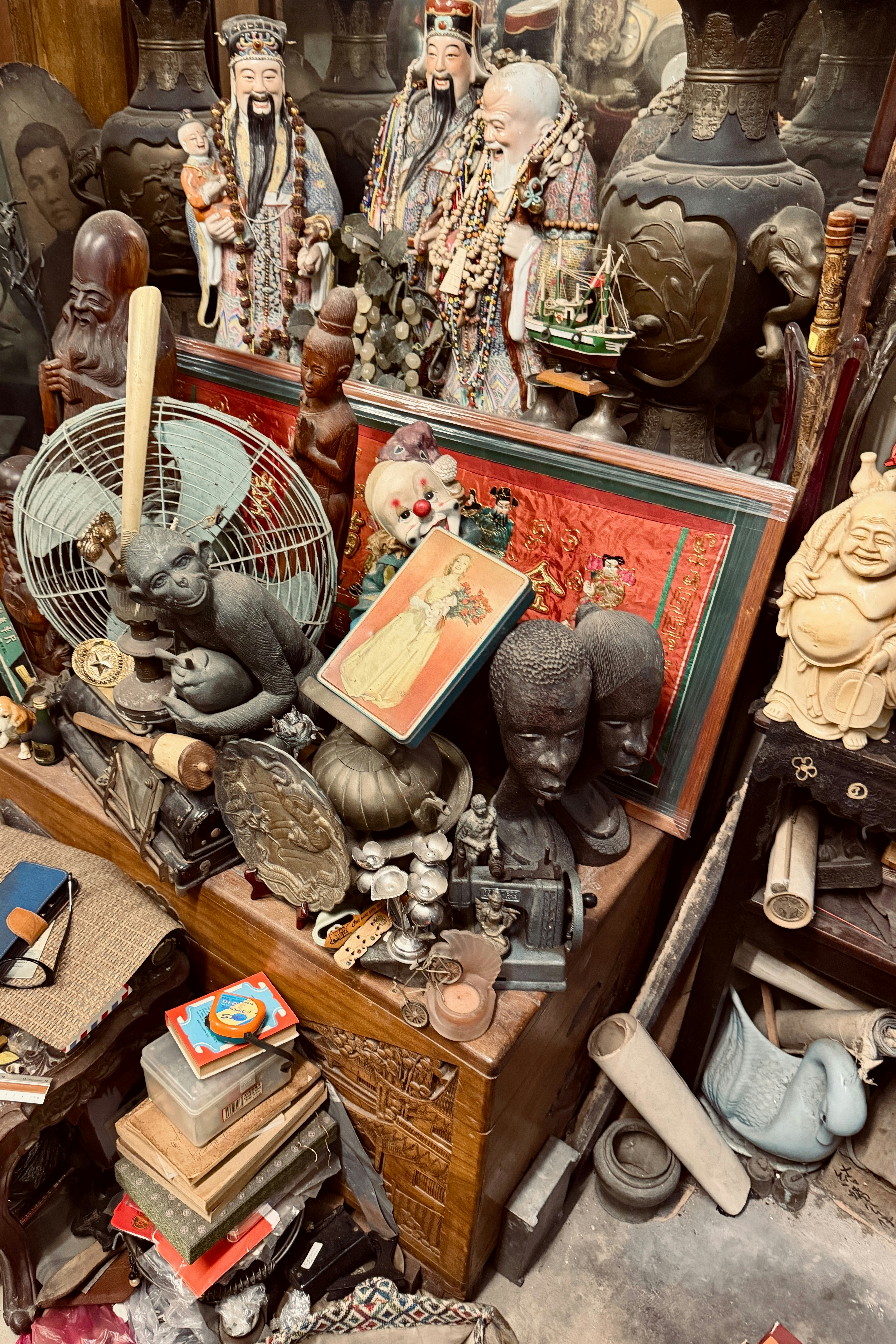 Description of dealer booth image