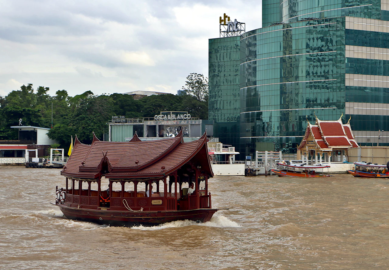 Bangkok river transport: boats, piers and a practical sightseeing route, Tripnatic destination guide