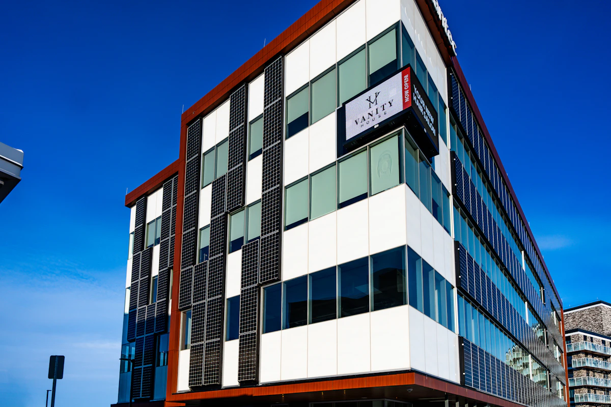 Edifício comercial moderno