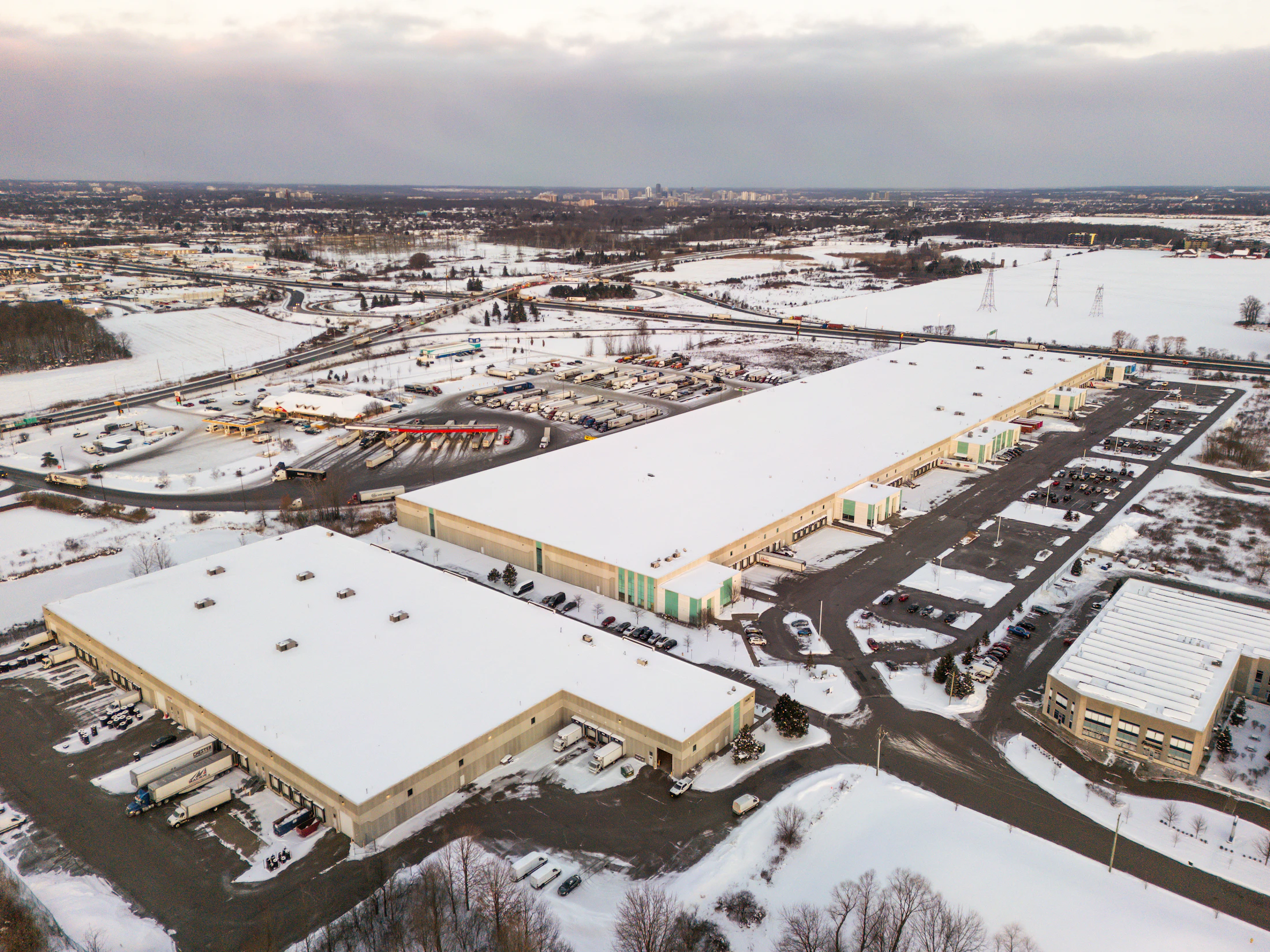 REIT vs. DST vs. Direct Ownership: A Full Comparison