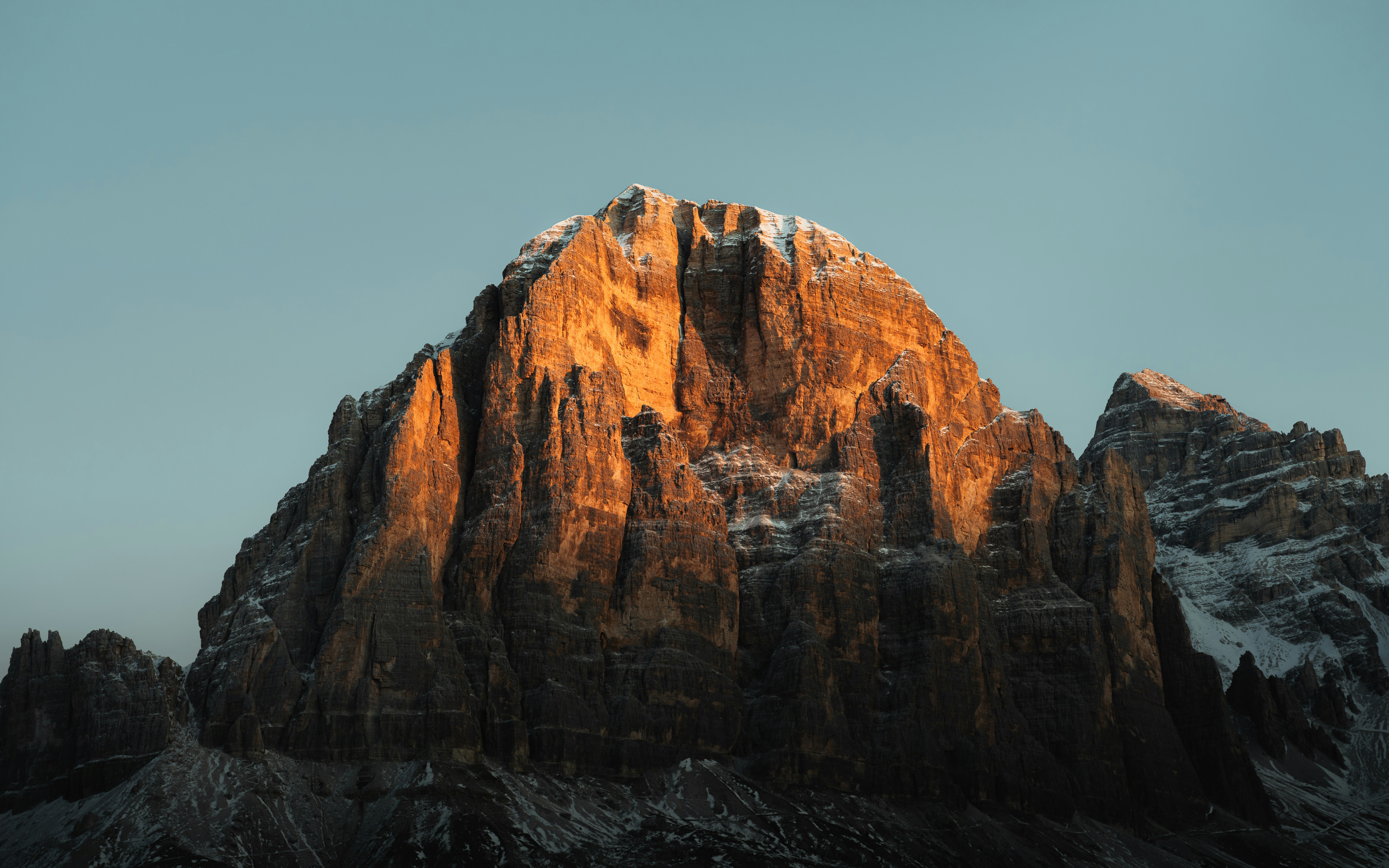 Photo by sharalievantonio