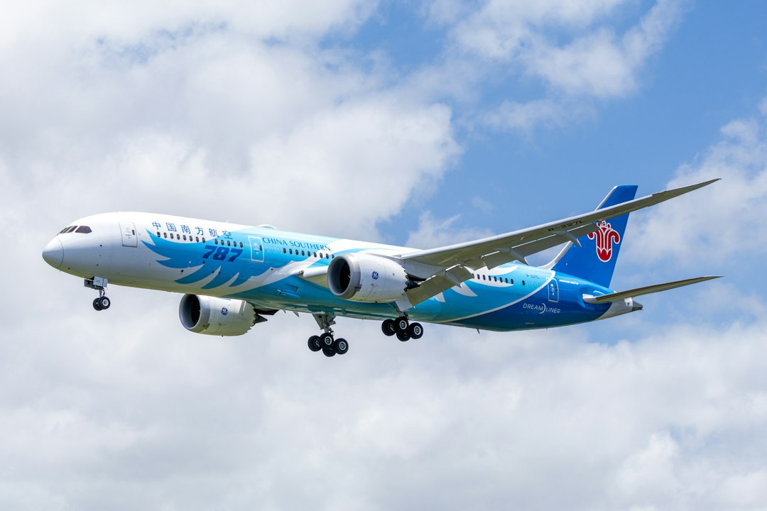 A china southern airlines boeing 787 dreamliner flying Via Unsplash (by Peaky_82)