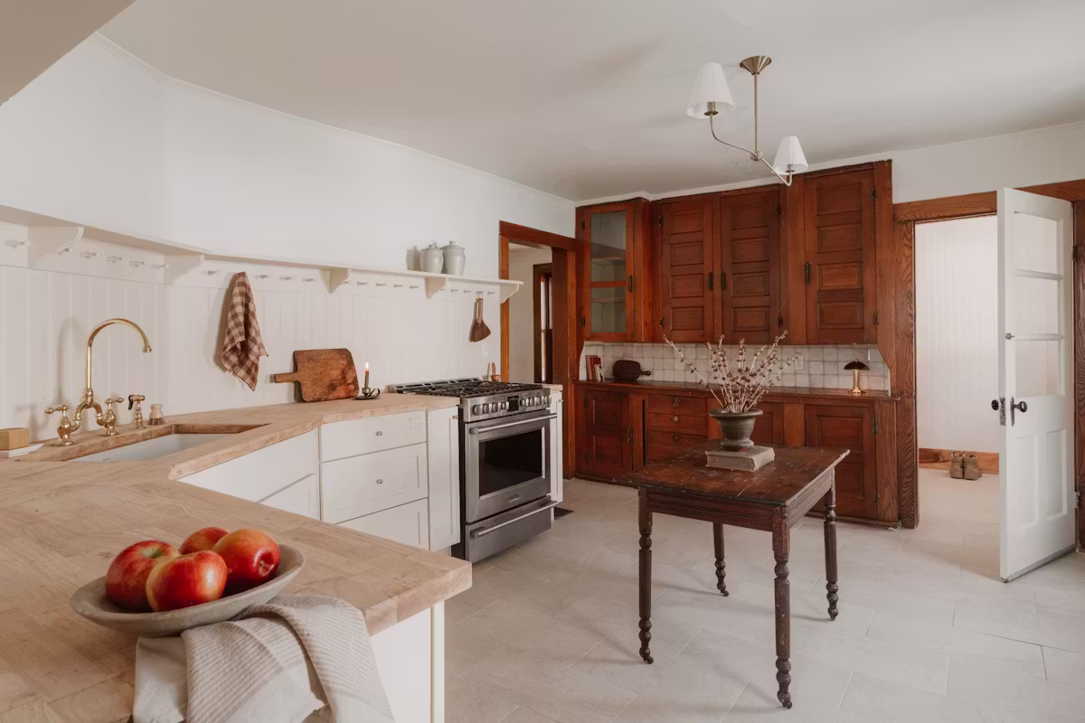 Paisible maison avec jardin à La Rochegiron