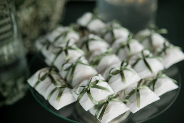 Wedding Favour Boxes — Set of 12