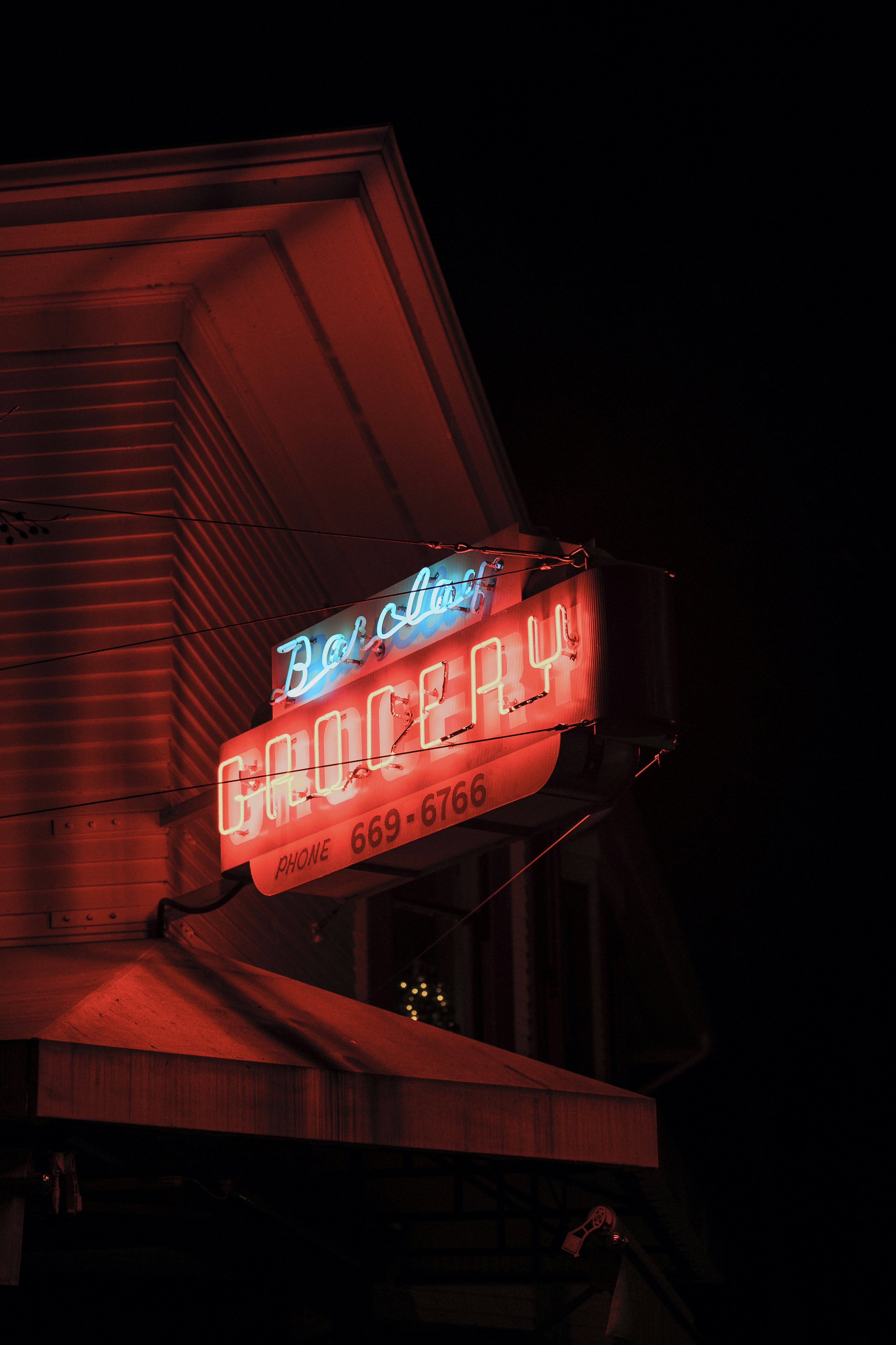 Photo by albertstoynov