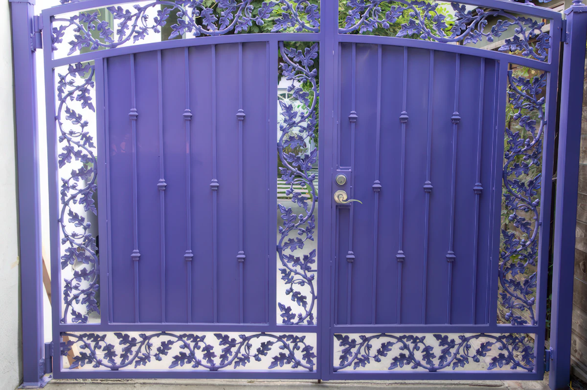 Floral pattern grill