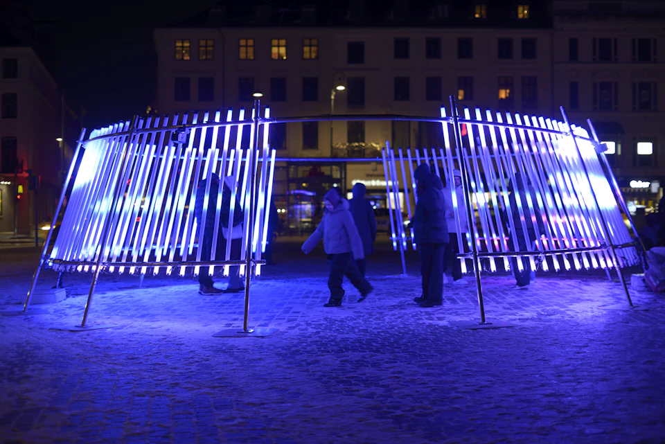 Blue immersive light installation, visual reference