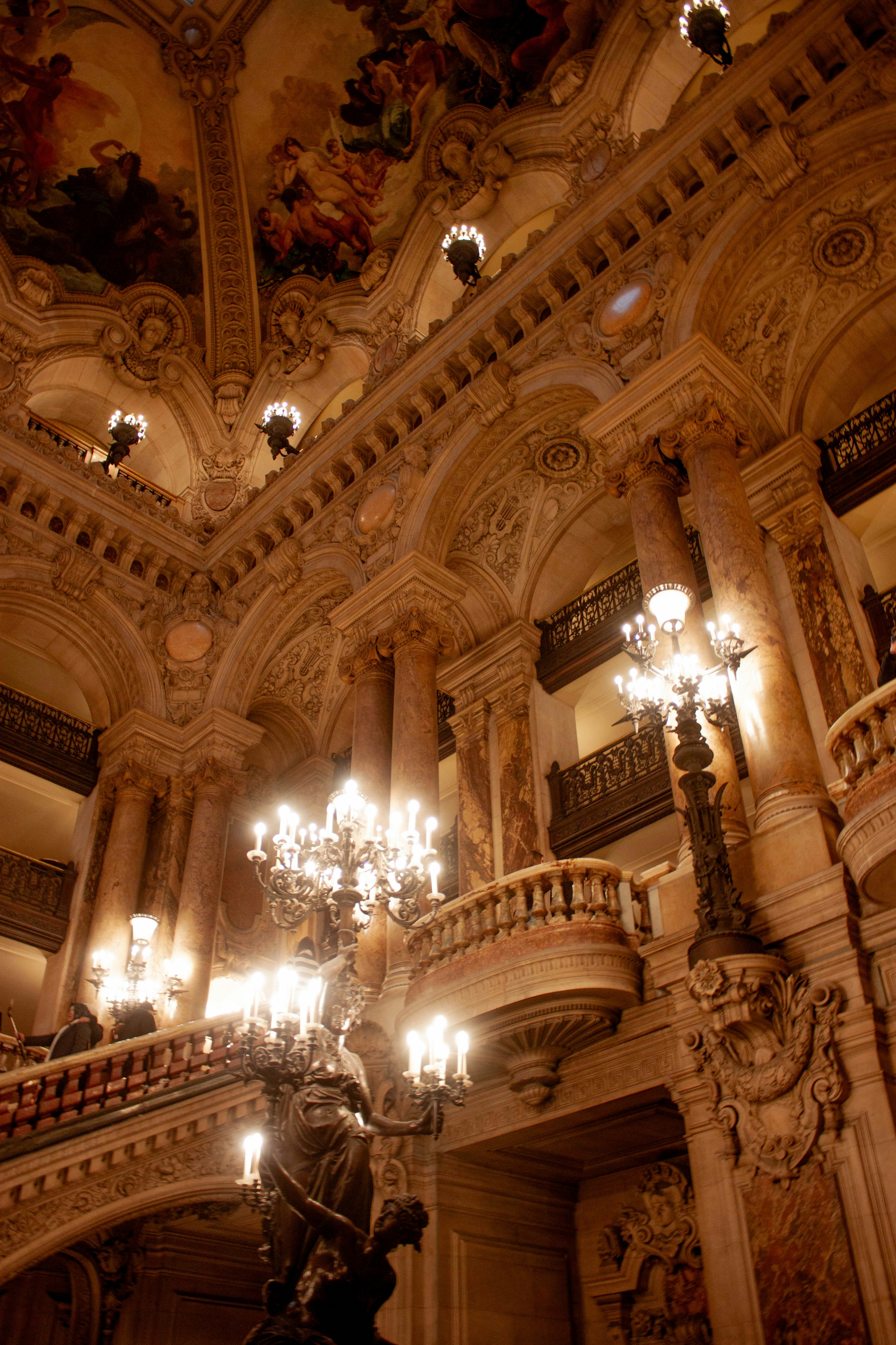 luxury balcony marble, wallpaper, Marble Balcony Ideas: Stylish Outdoor Spaces 2