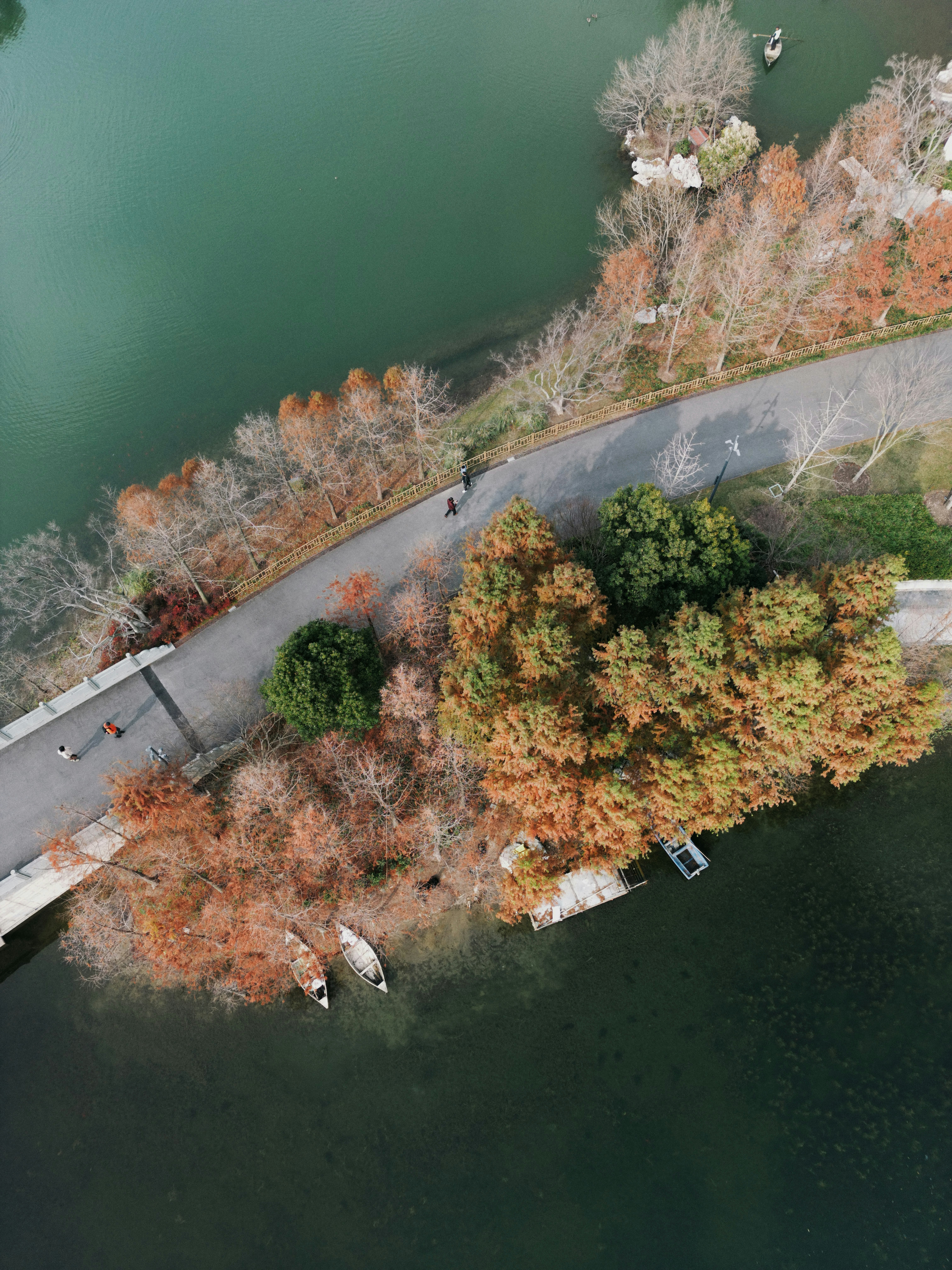 Photo by pandabeyond