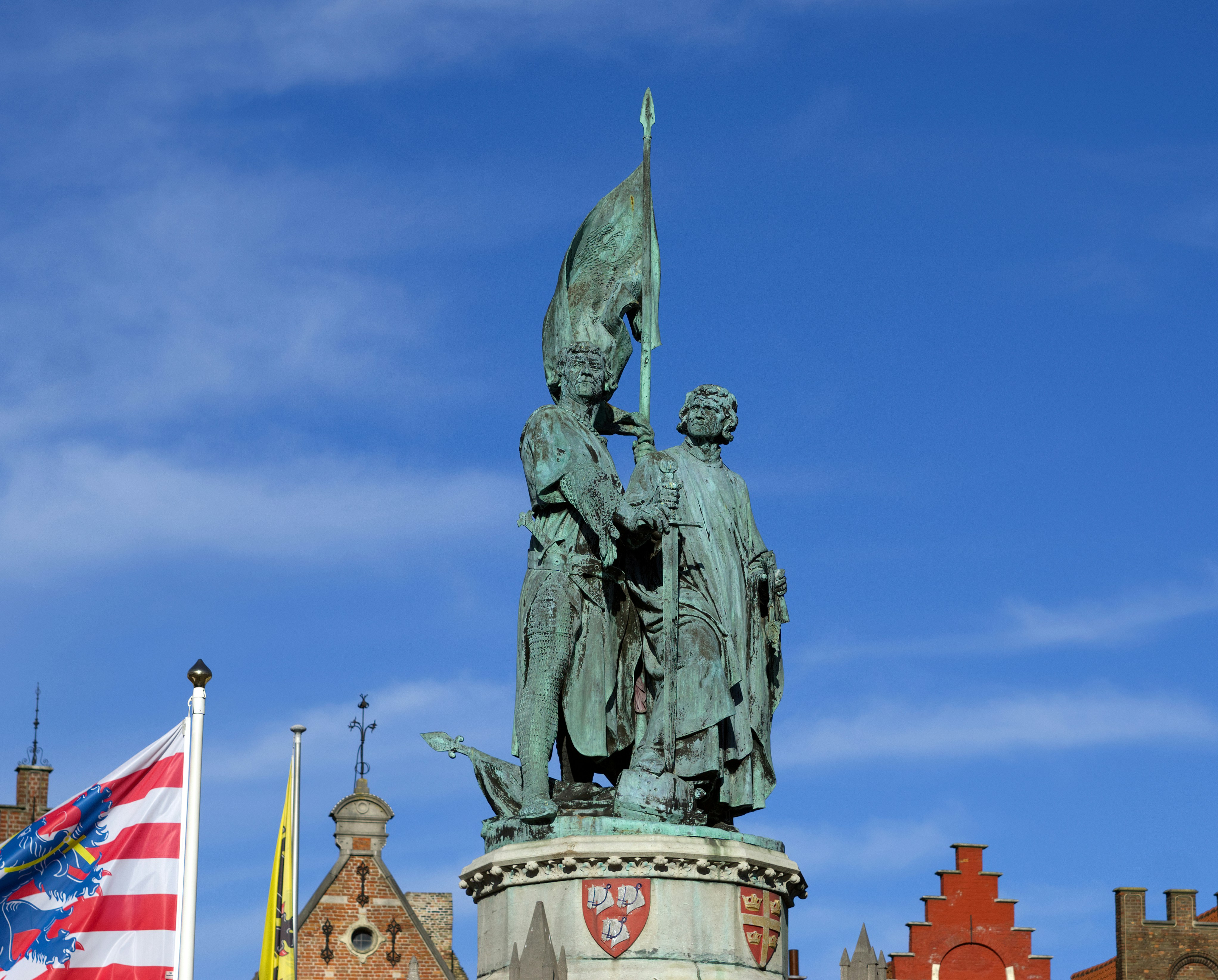 Chat2DB needs 4GB of RAM. WhoDB needs 100MB.