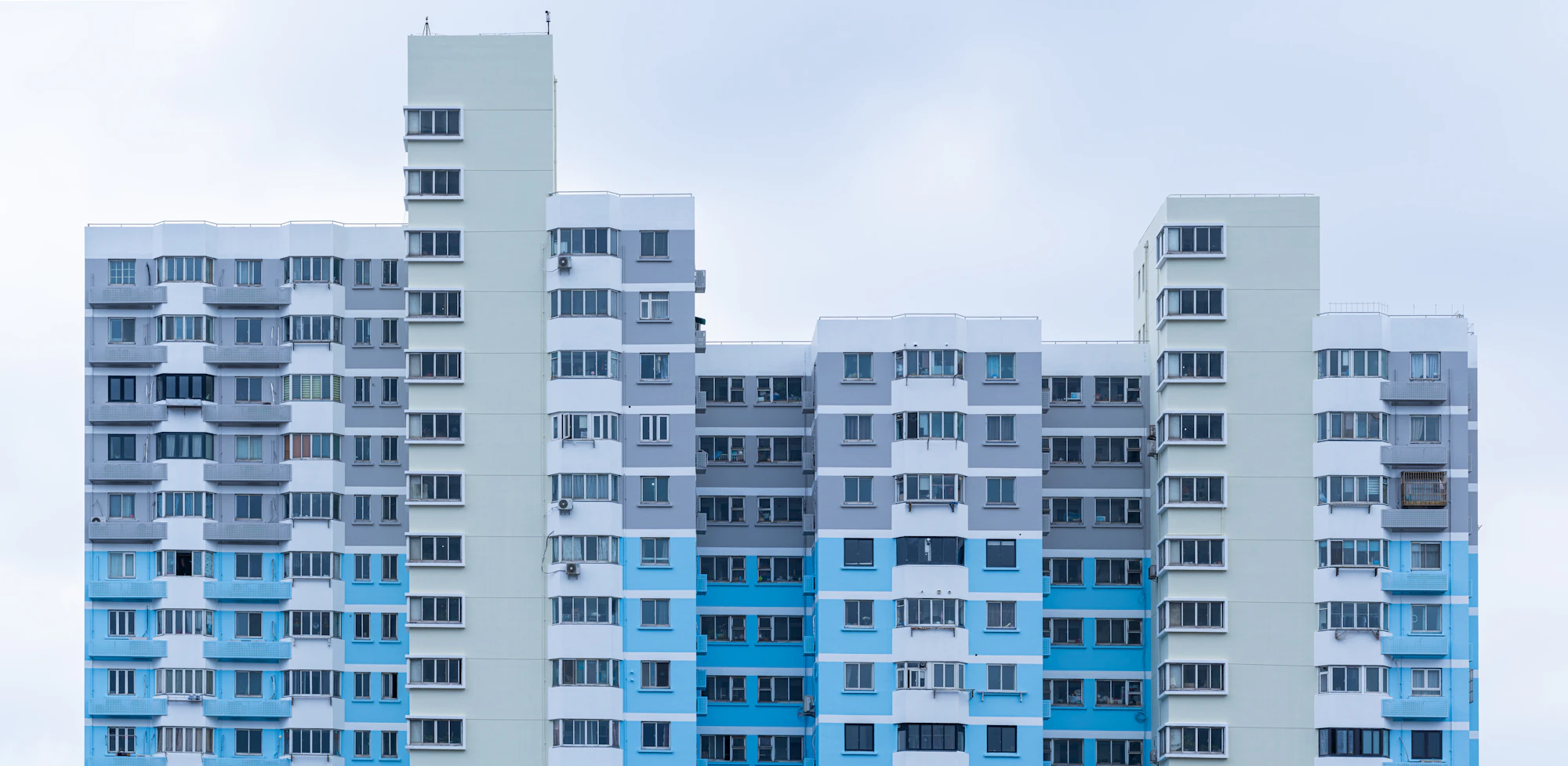 Façade moderne des Jardins de la Coupole, Agadir