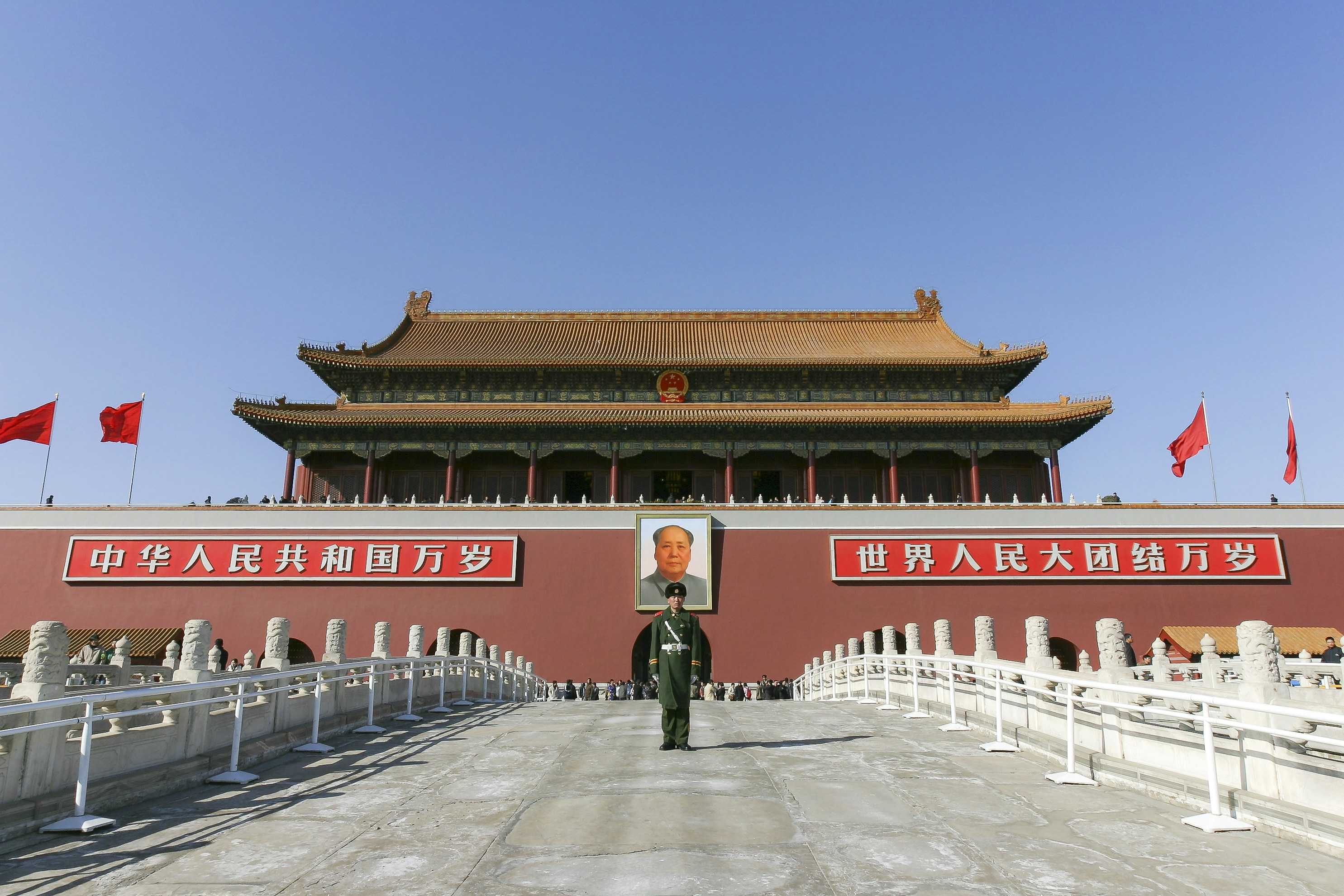 Photo by www_minimalist_art