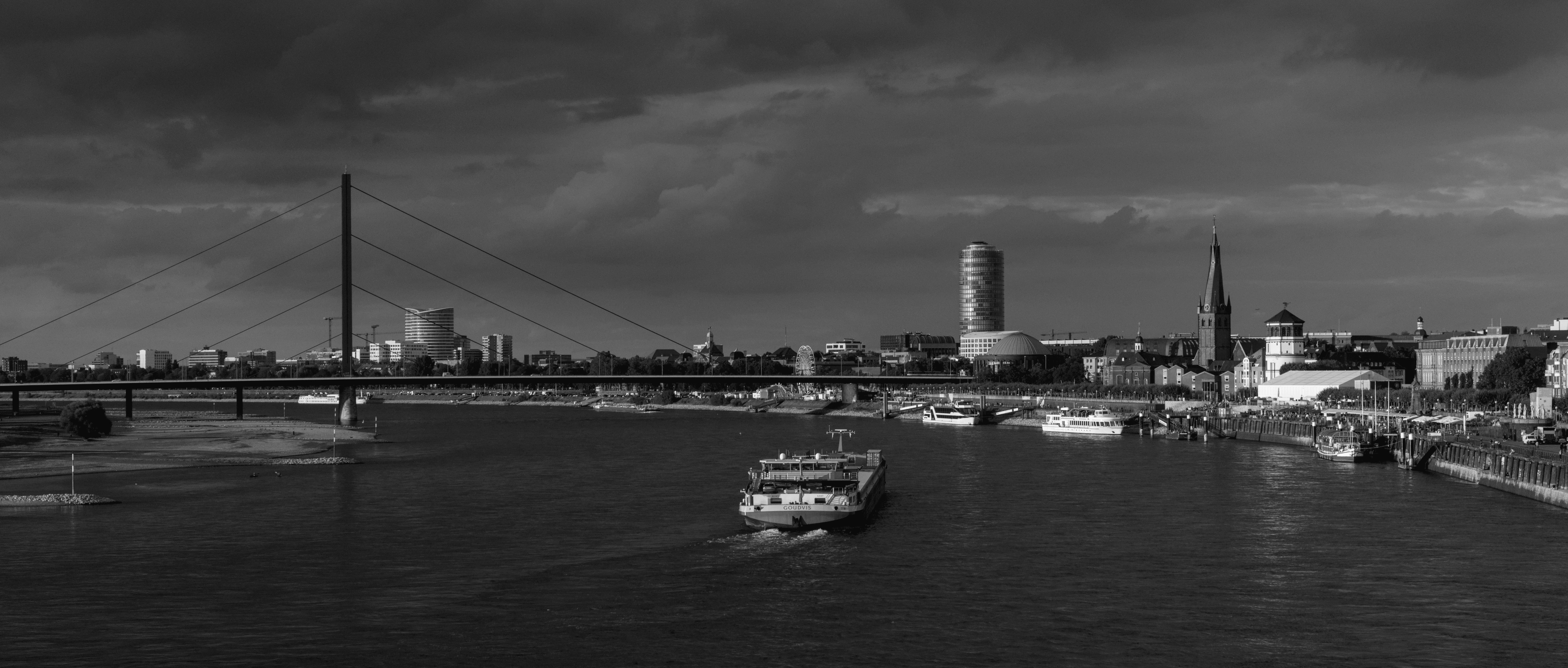 Photo by christian_keybets