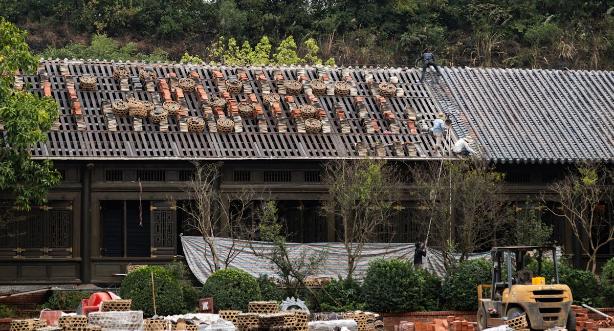 How Do Roofers Stop Losing Referrals From Customers in 2026?