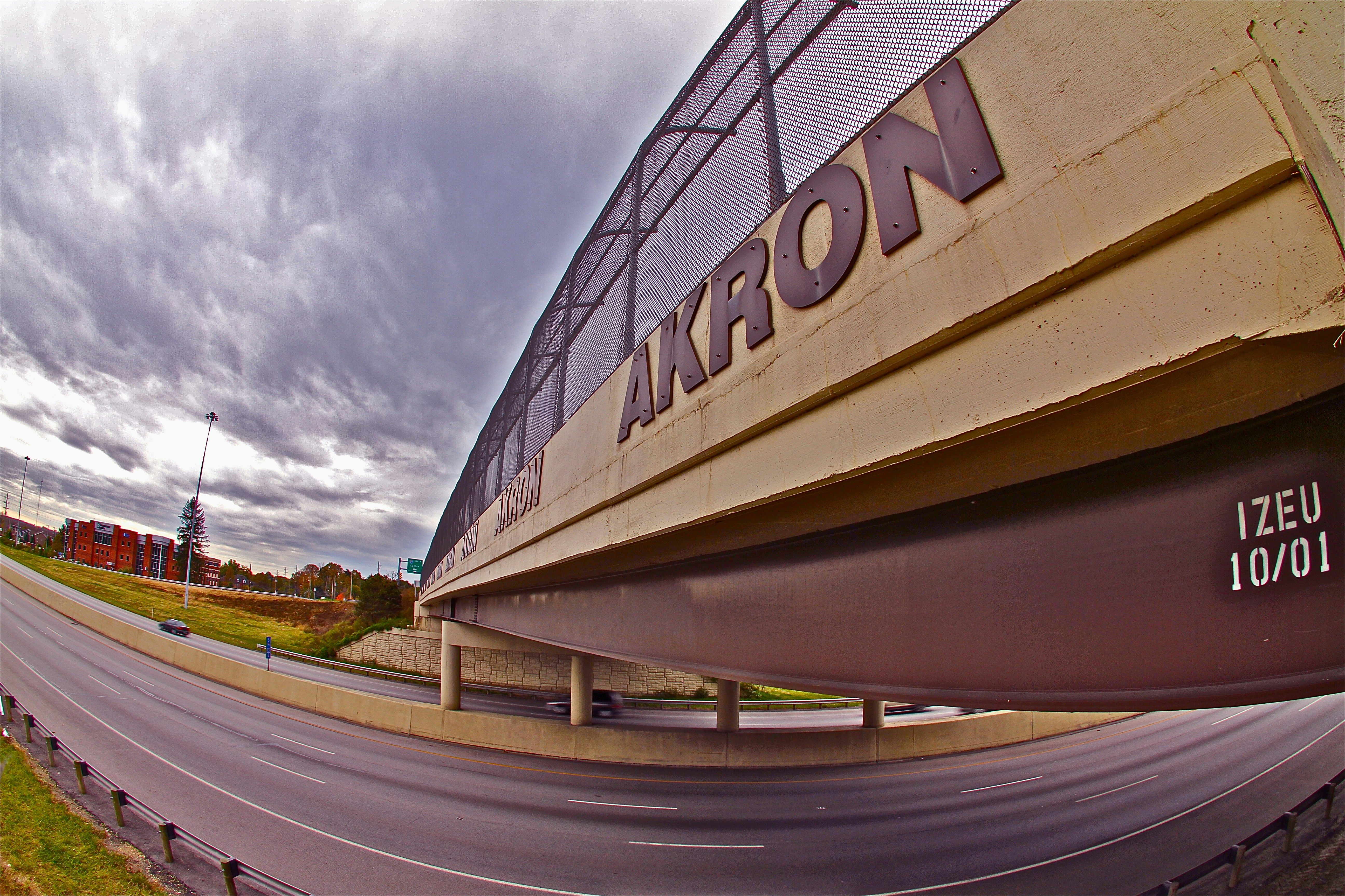 The Role of Social Media in Shaping Modern Travel Experiences