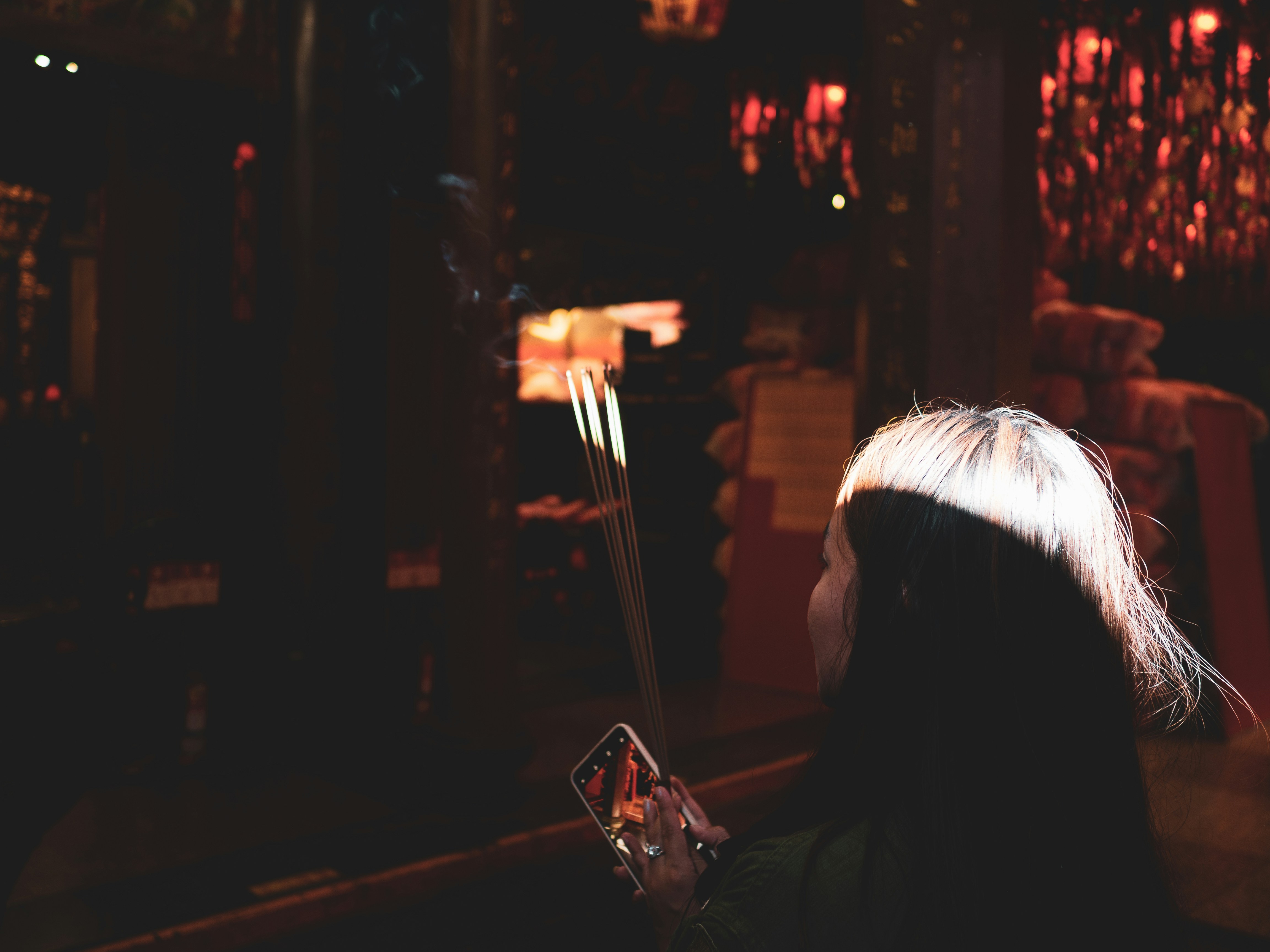 祈りは誰に届くのか──科学が明かした「意図」の不思議な力