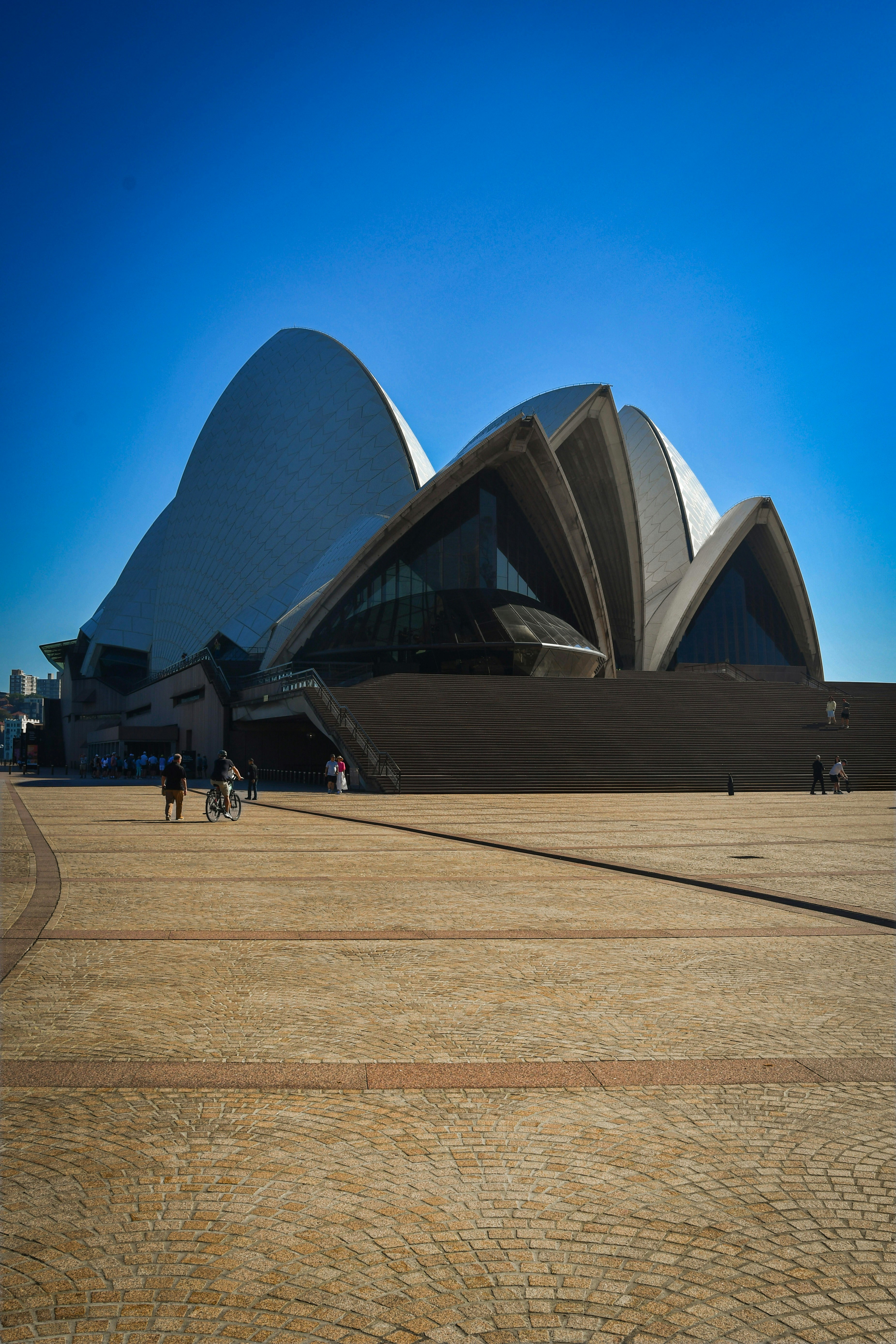 Sydney opera house against a clear blue sky