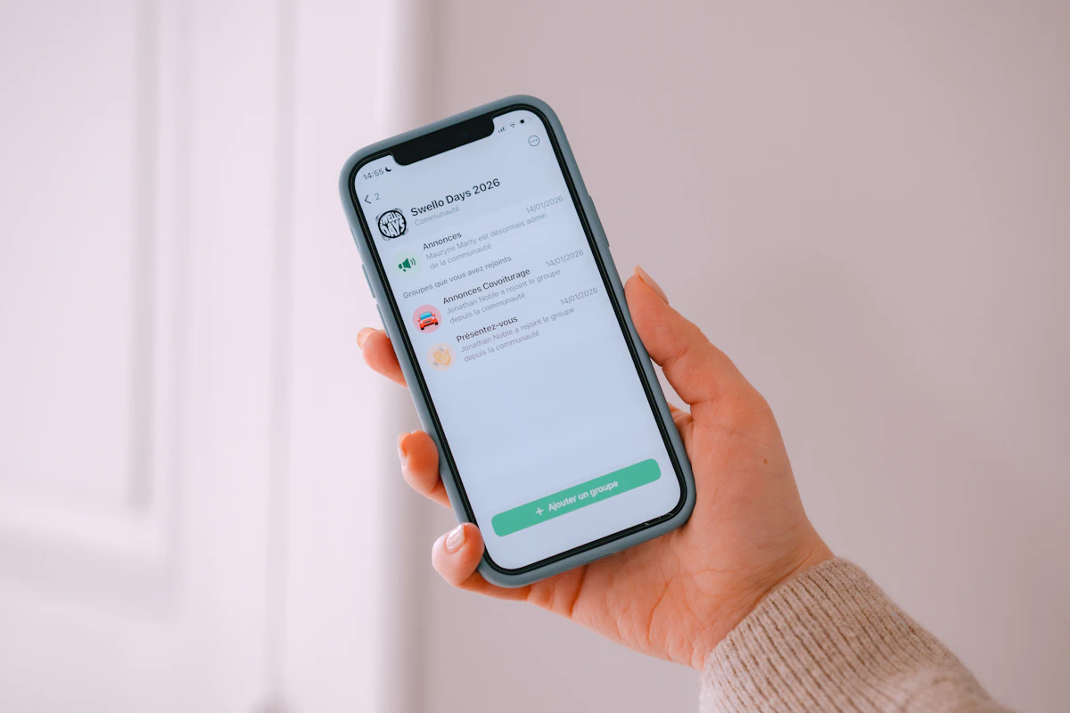 Mobile messaging communication on a phone
