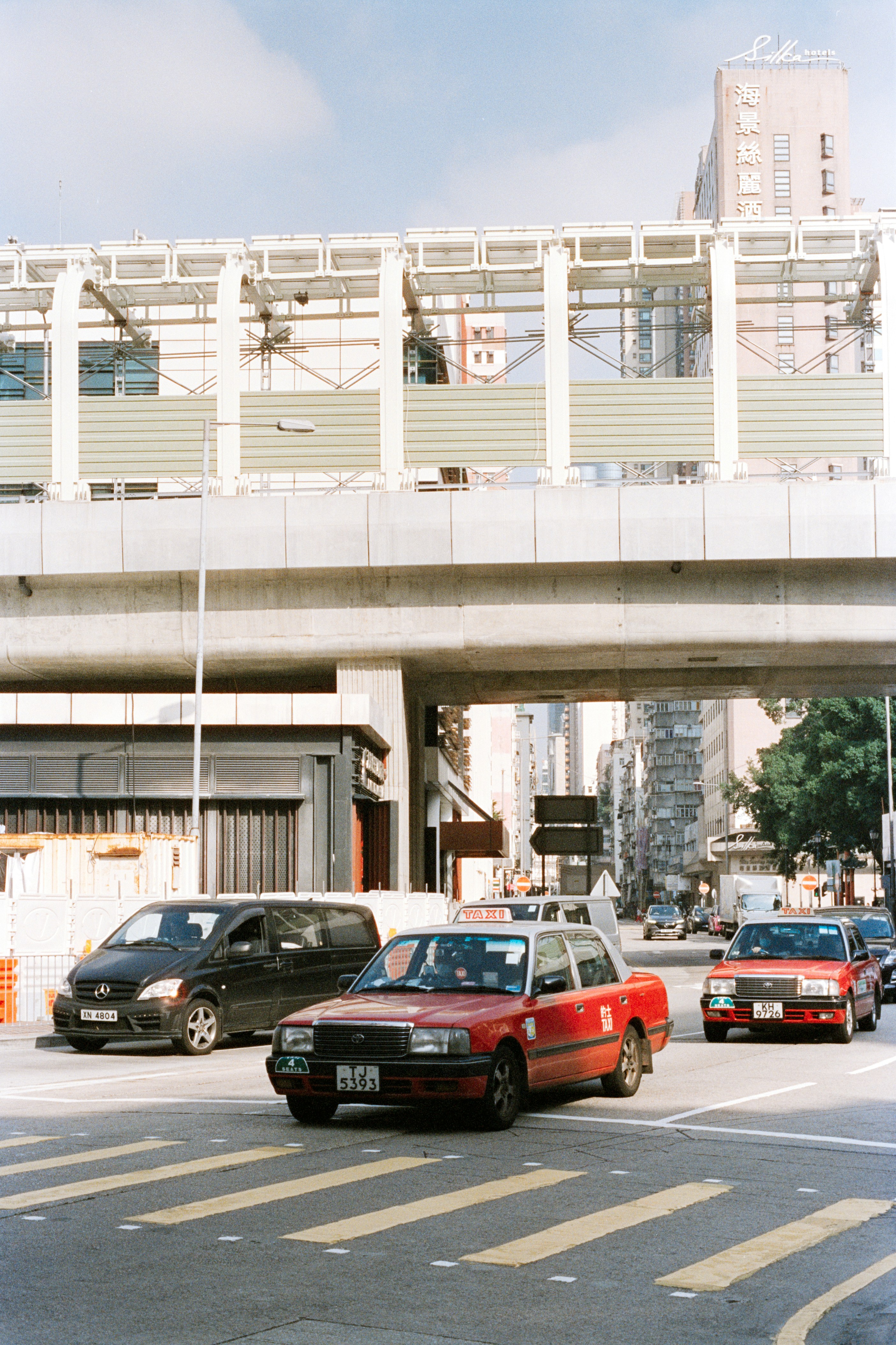 Photo by zhenyao_photo