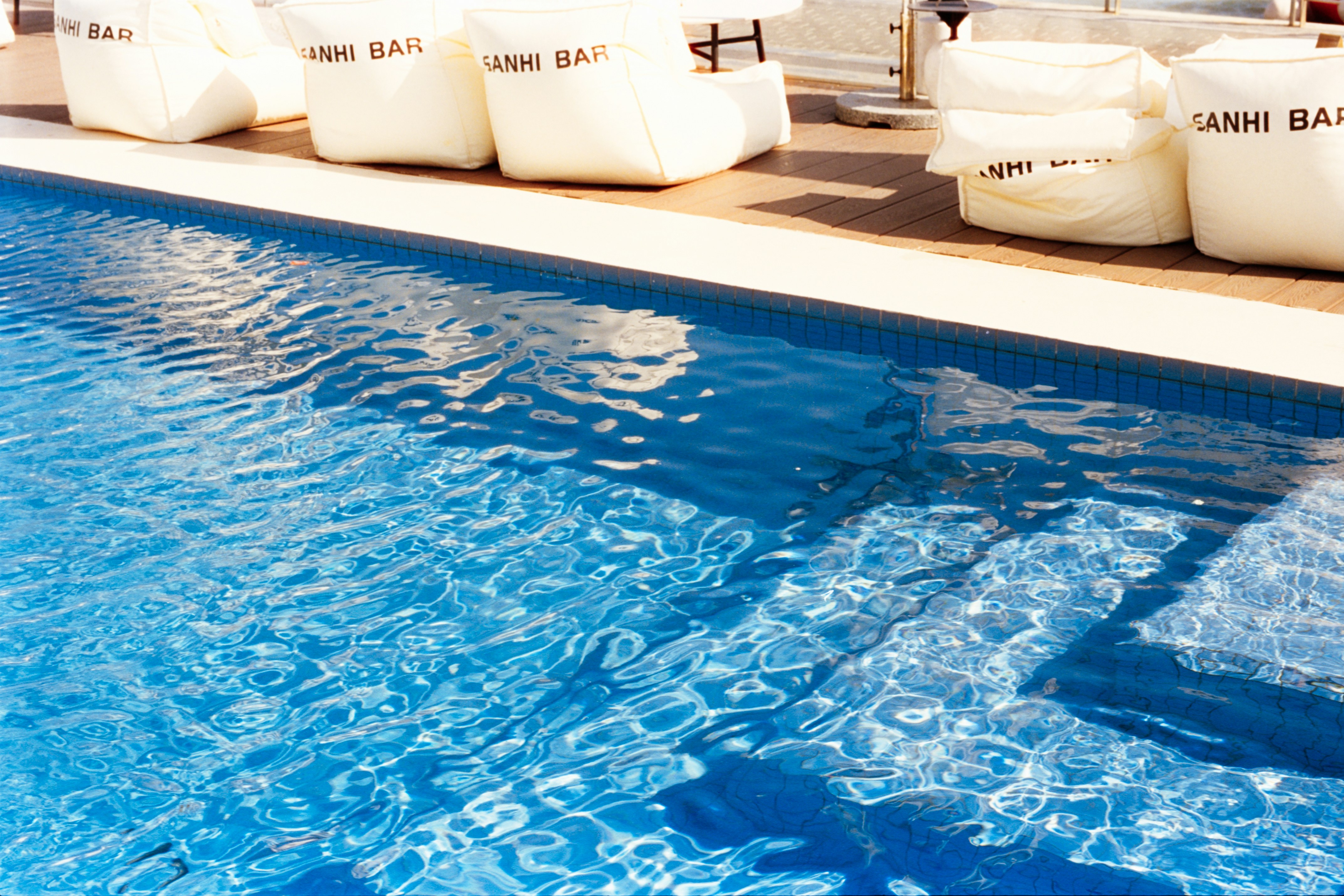 Photo by zhenyao_photo