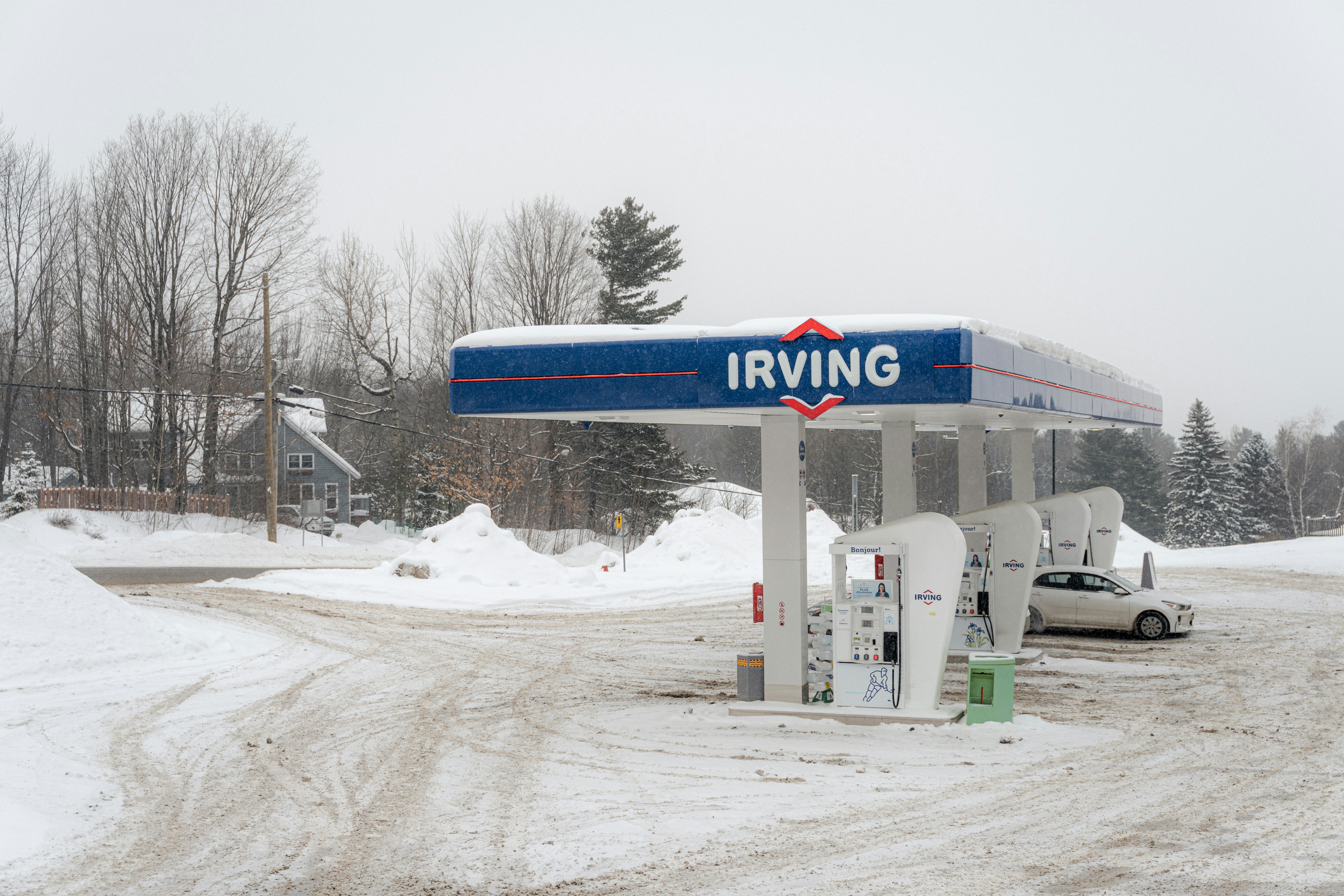 Irving gas station in snowy weather