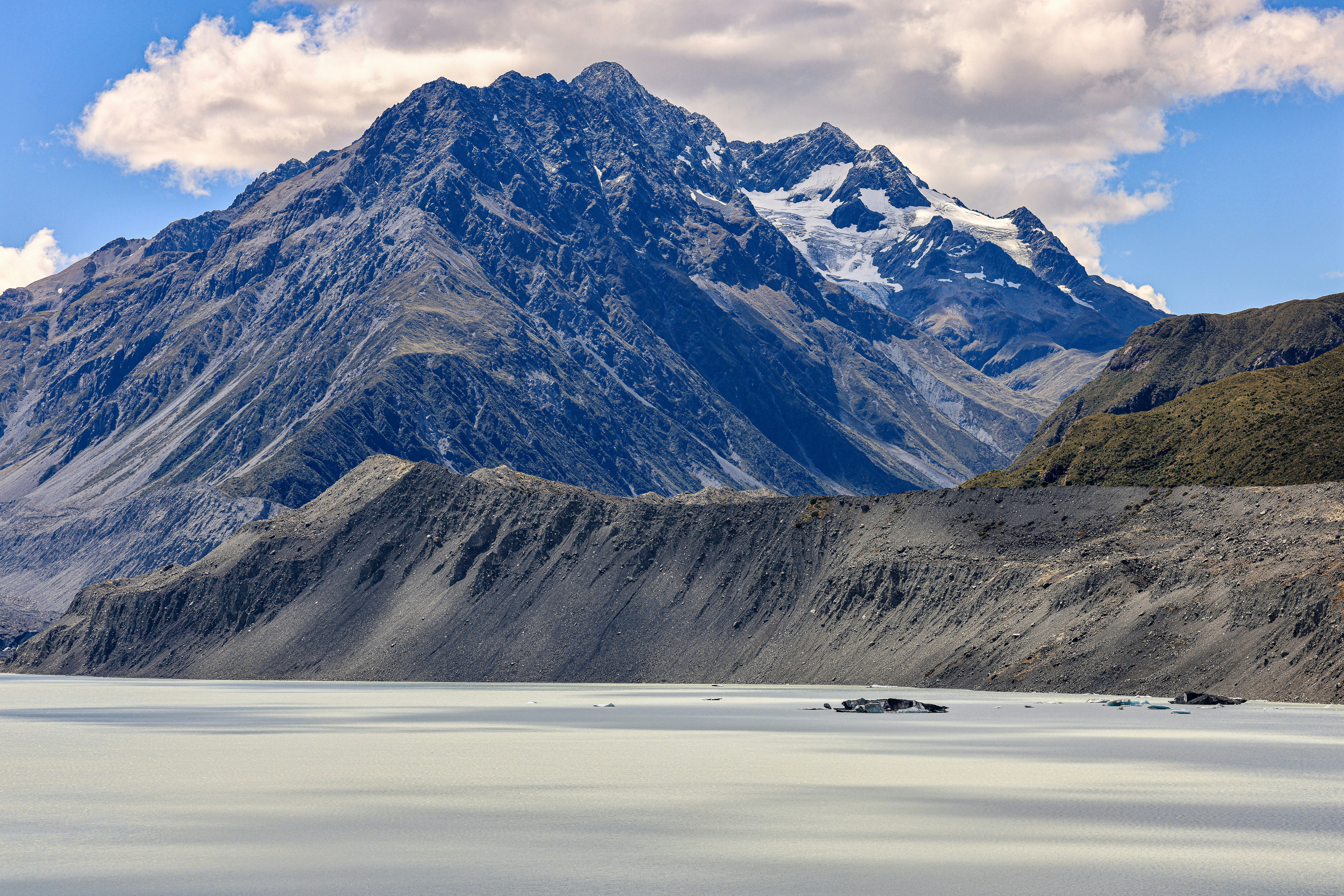 Photo by maximilian_brand